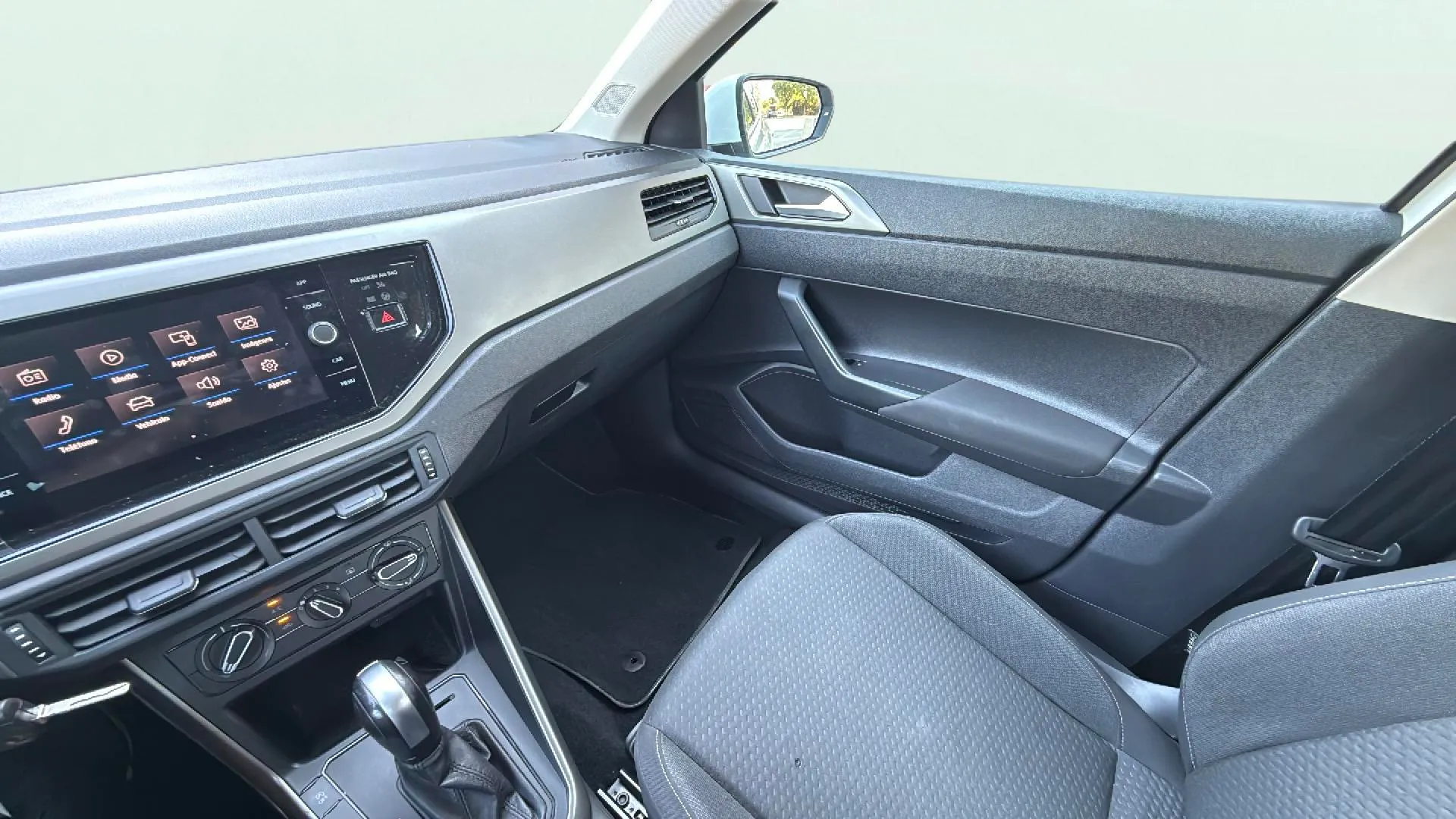 Volkswagen Polo Sport 1.0 TSI DSG - foto 13
