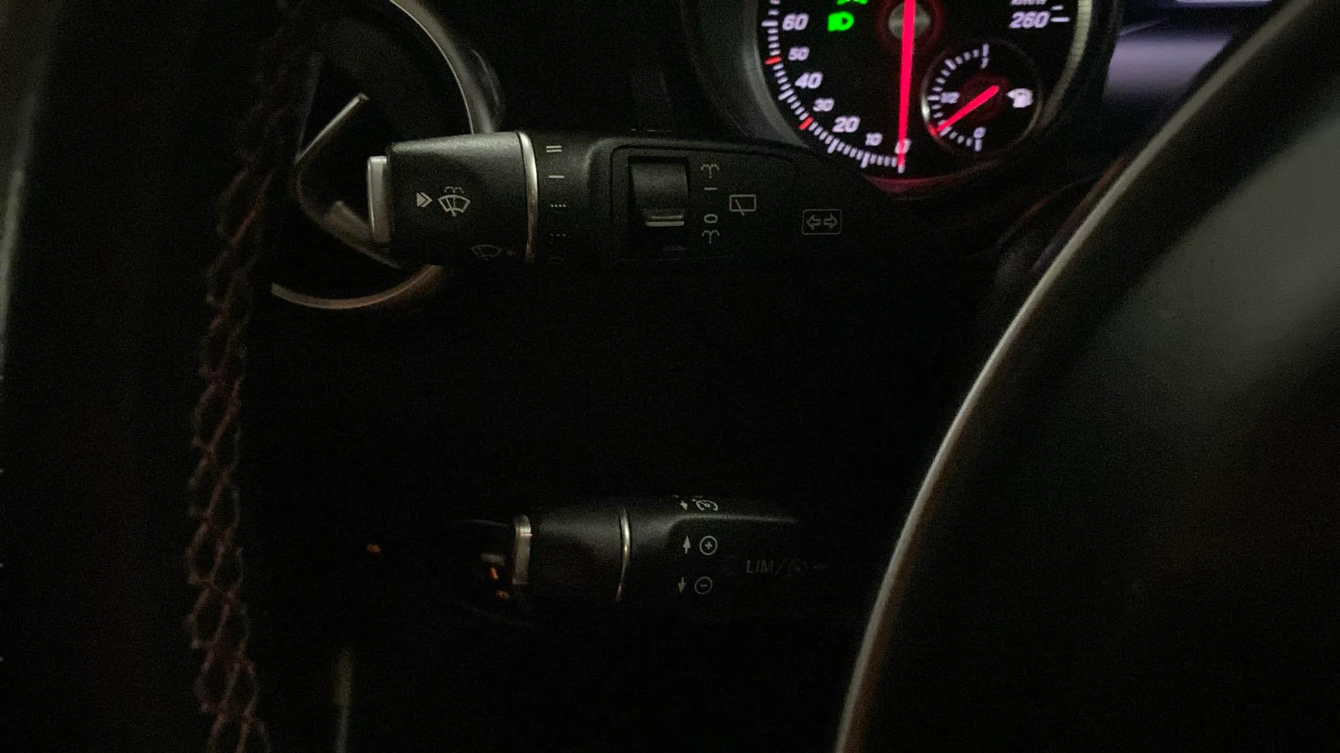 Mercedes-Benz GLA 200 - foto 18