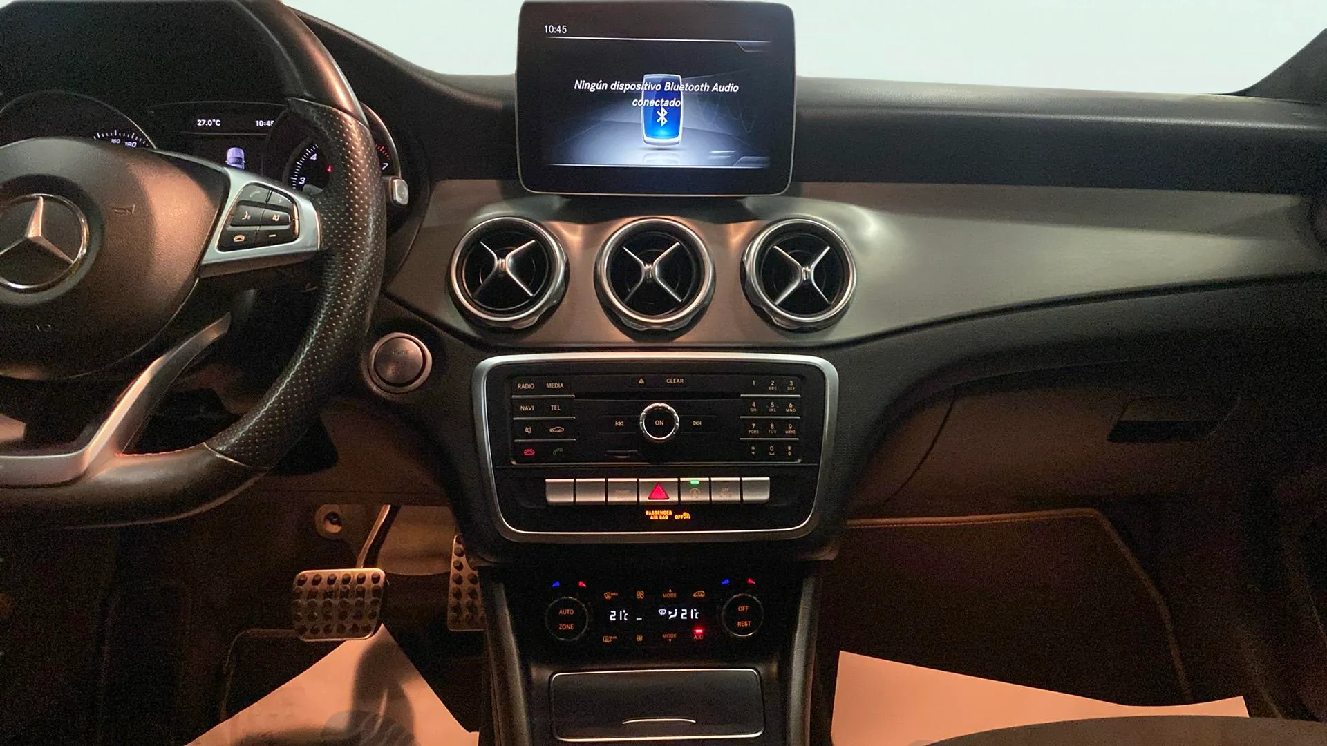 Mercedes-Benz GLA 200 - foto 23