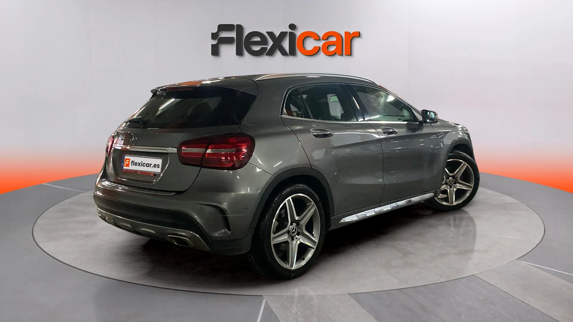 Mercedes-Benz GLA 200 - foto 6