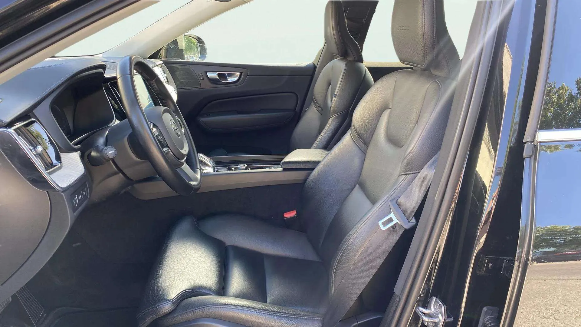 Volvo XC60 2.0 T8 AWD Inscription - foto 22