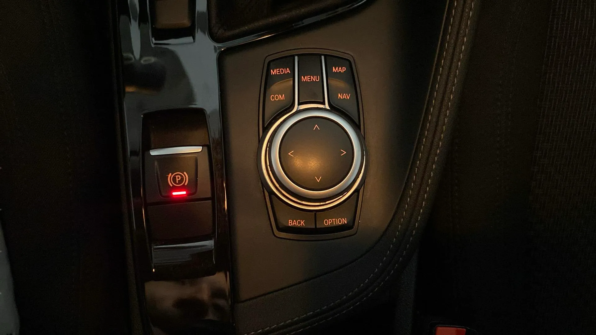 BMW X2 sDrive18d - foto 21