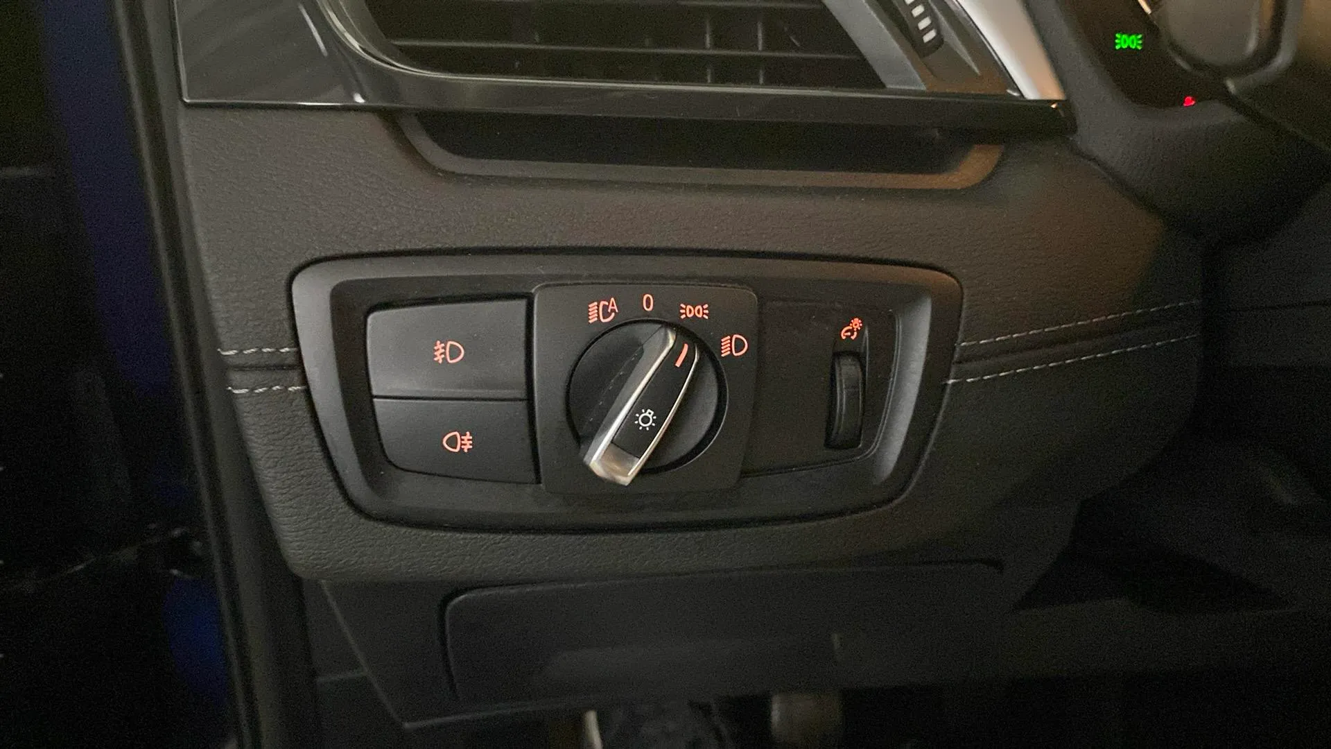 BMW X2 sDrive18d - foto 19