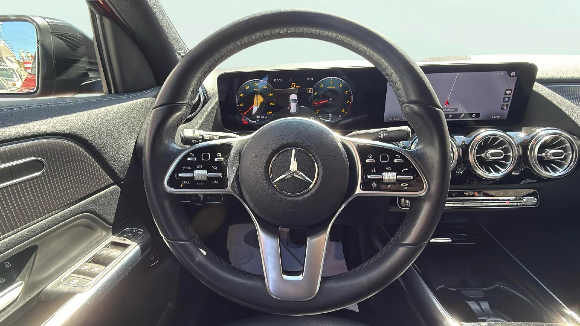Mercedes-Benz GLA 200 - foto 10