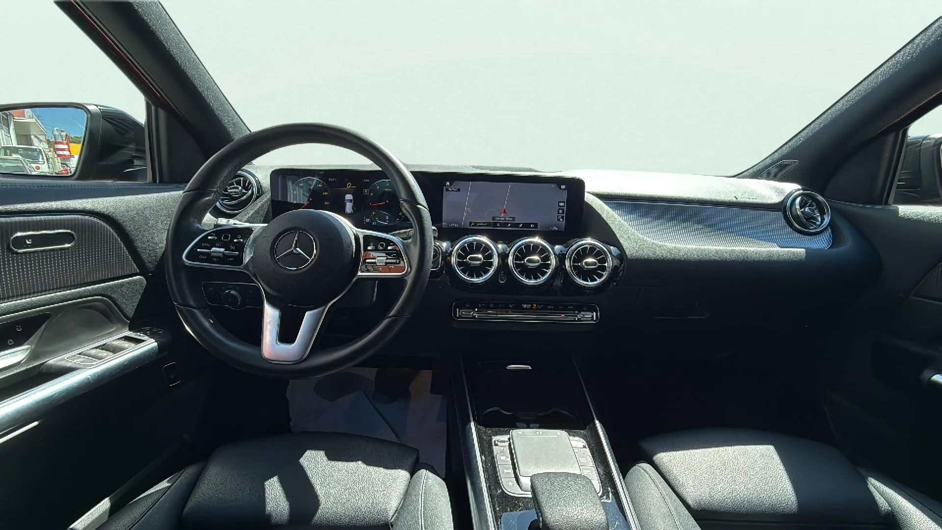 Mercedes-Benz GLA 200 - foto 12