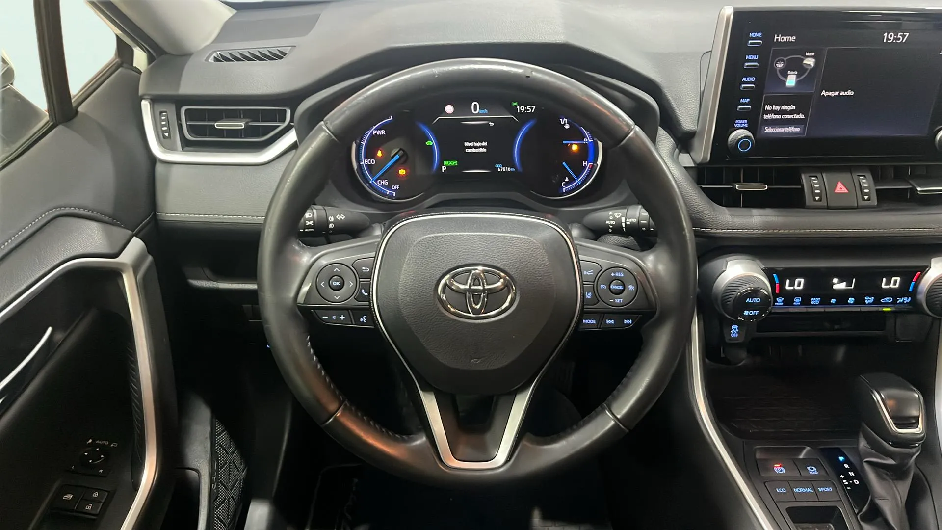Toyota RAV4 2.5l 220H Advance - foto 17