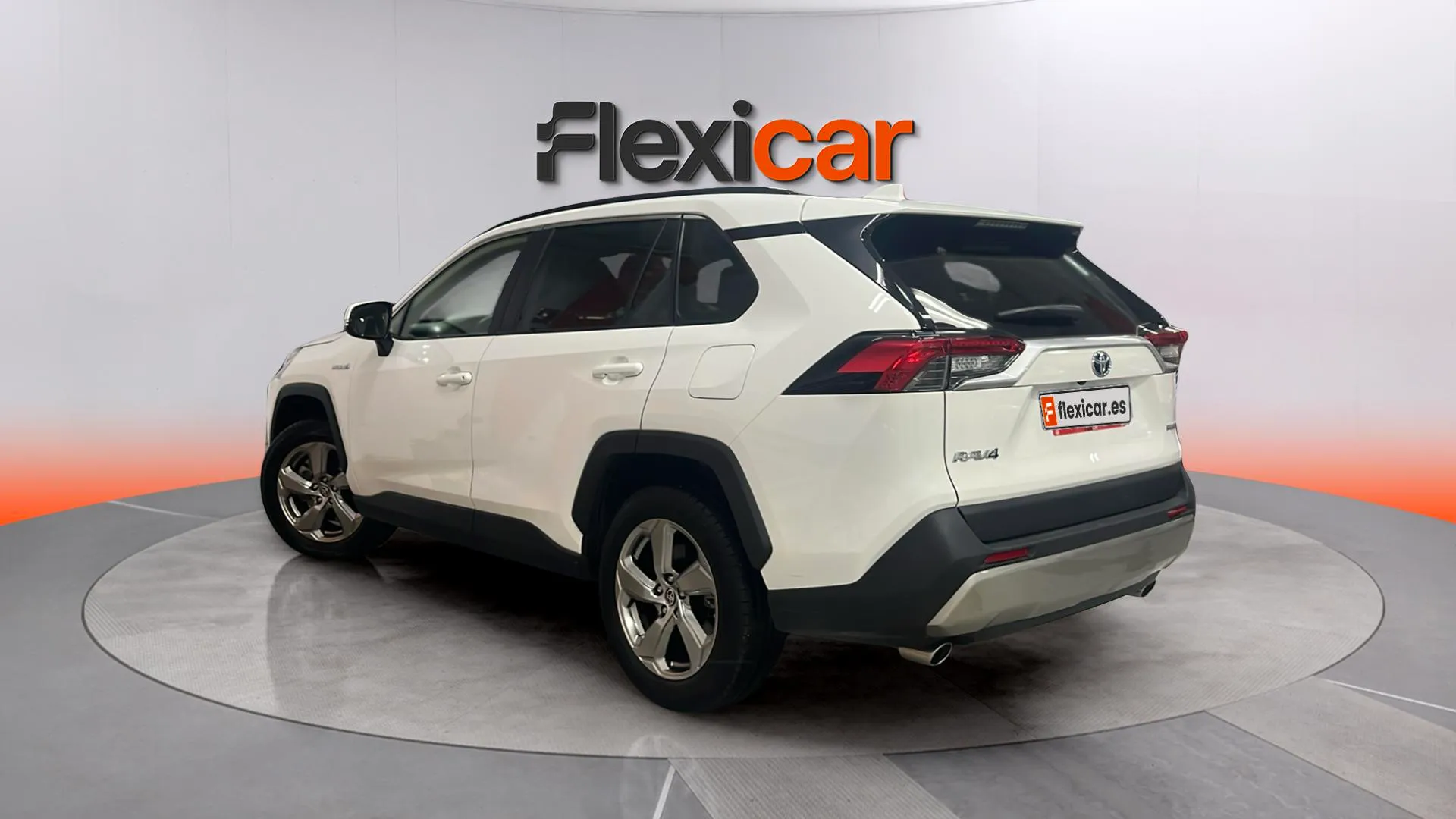 Toyota RAV4 2.5l 220H Advance - foto 5