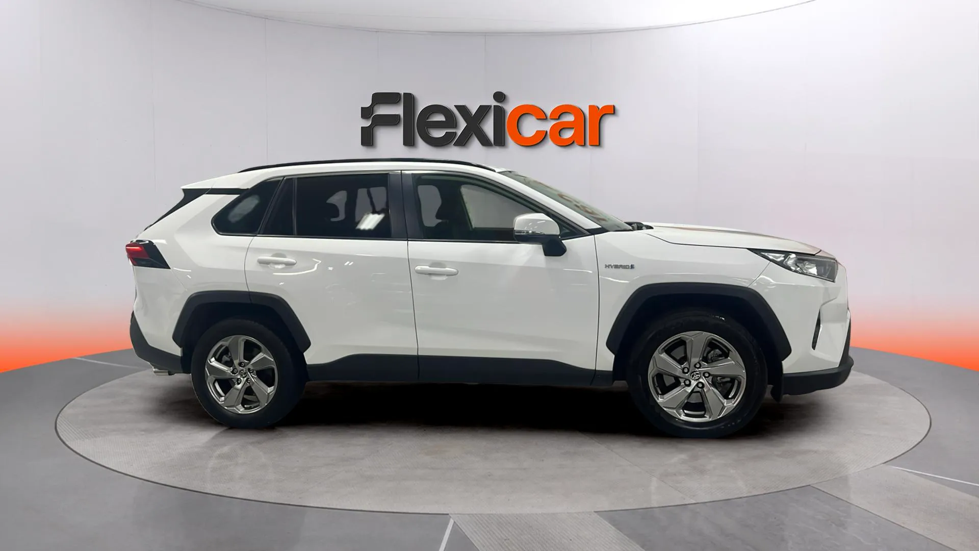 Toyota RAV4 2.5l 220H Advance - foto 8