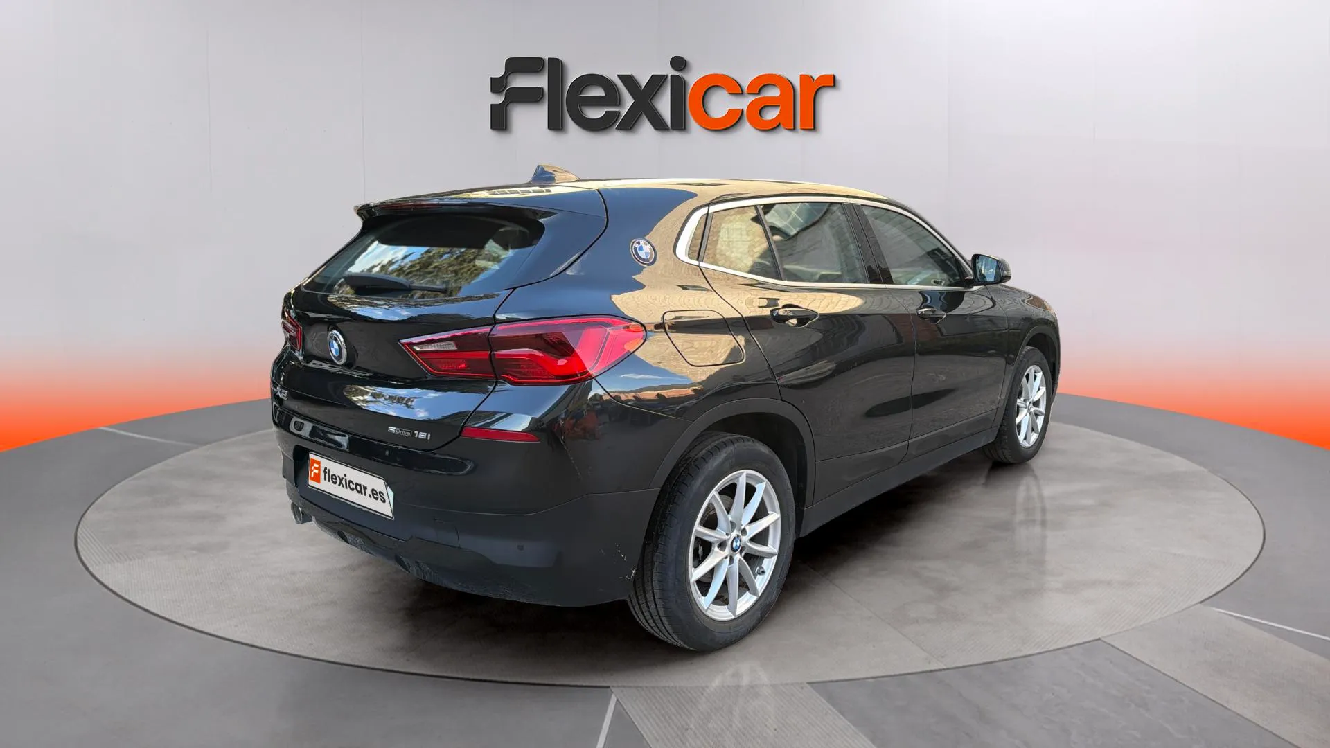 BMW X2 sDrive18i - foto 8