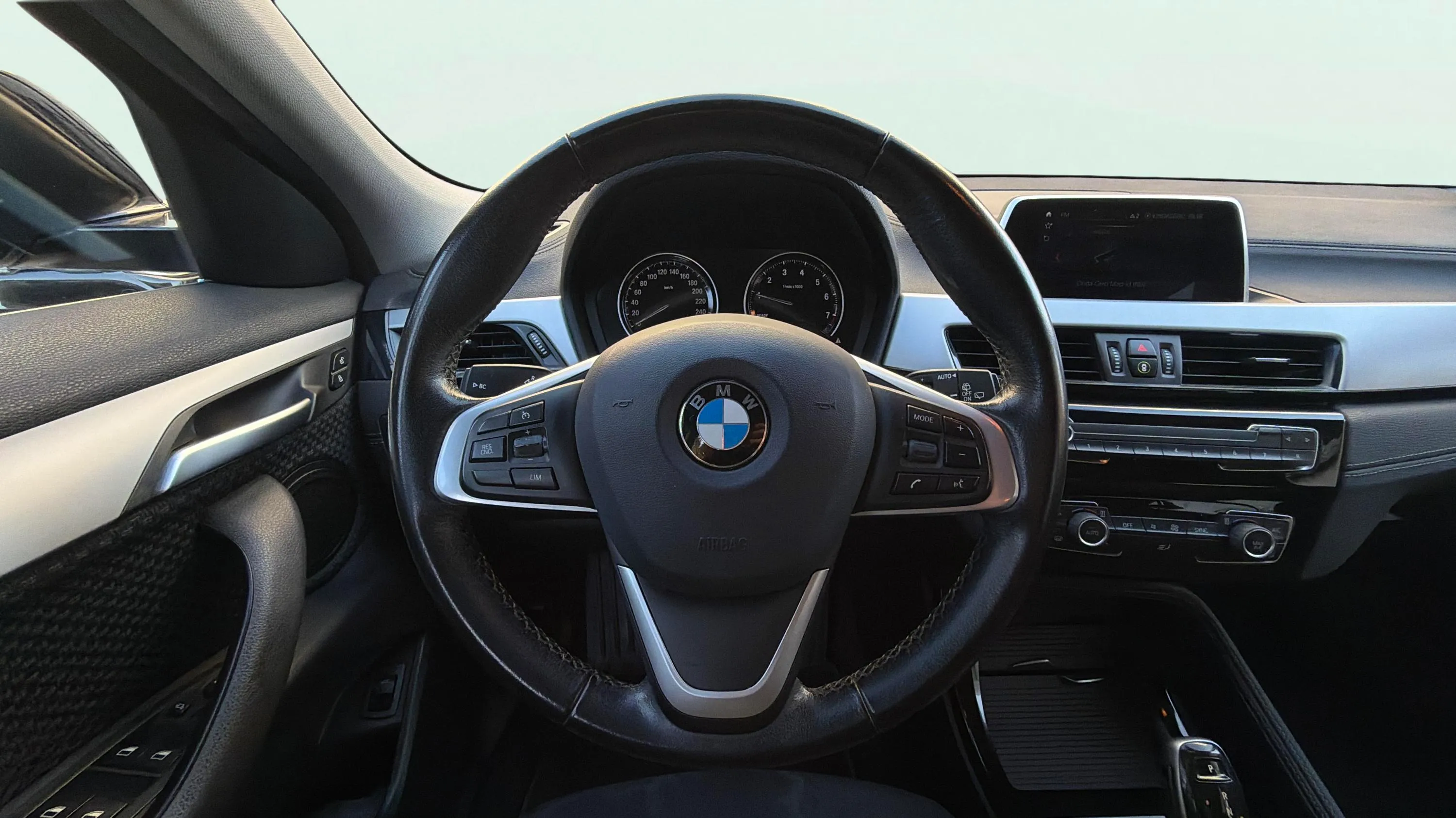 BMW X2 sDrive18i - foto 11