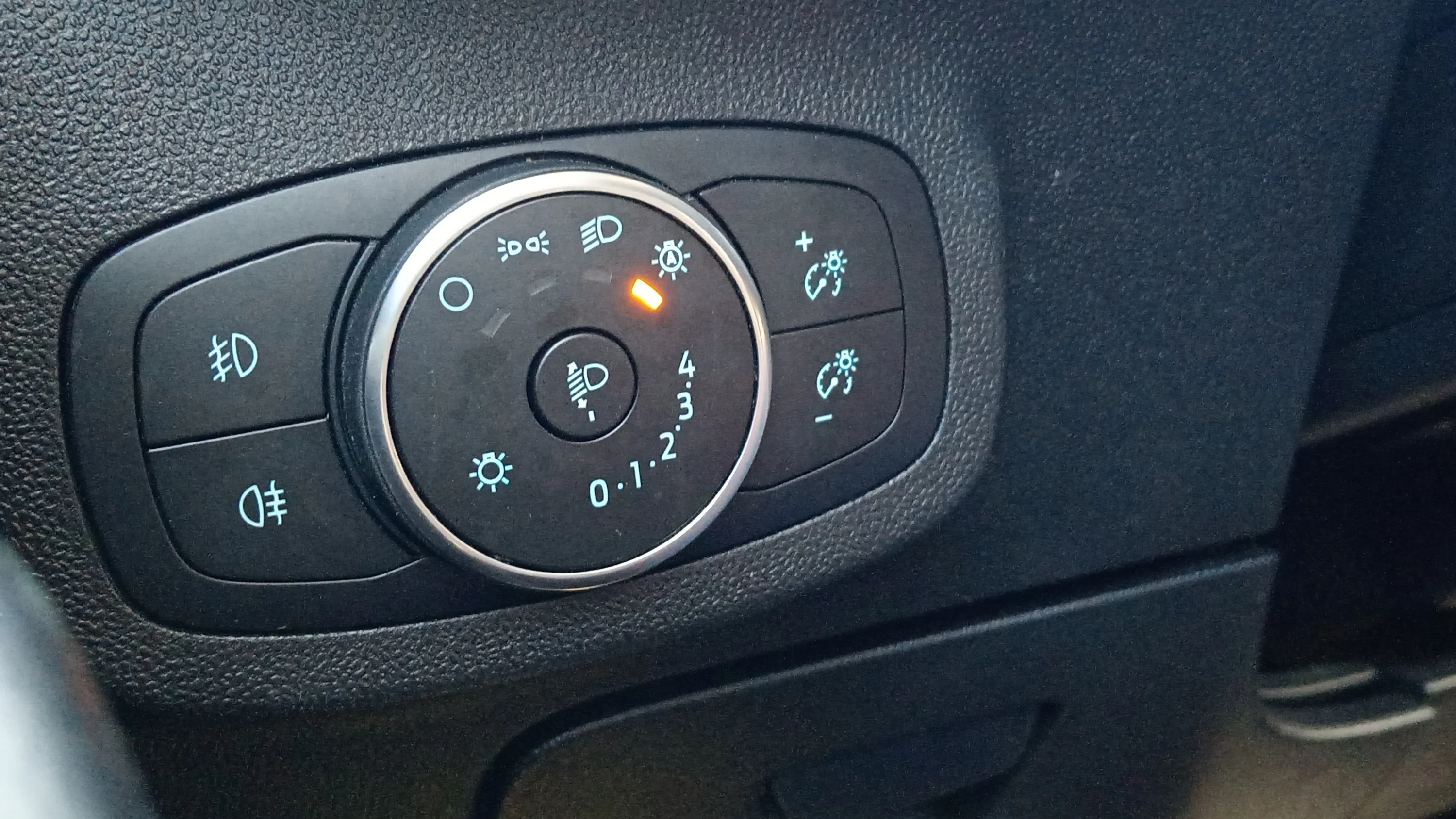 Ford Fiesta 1.0 EcoBoost Active - foto 17