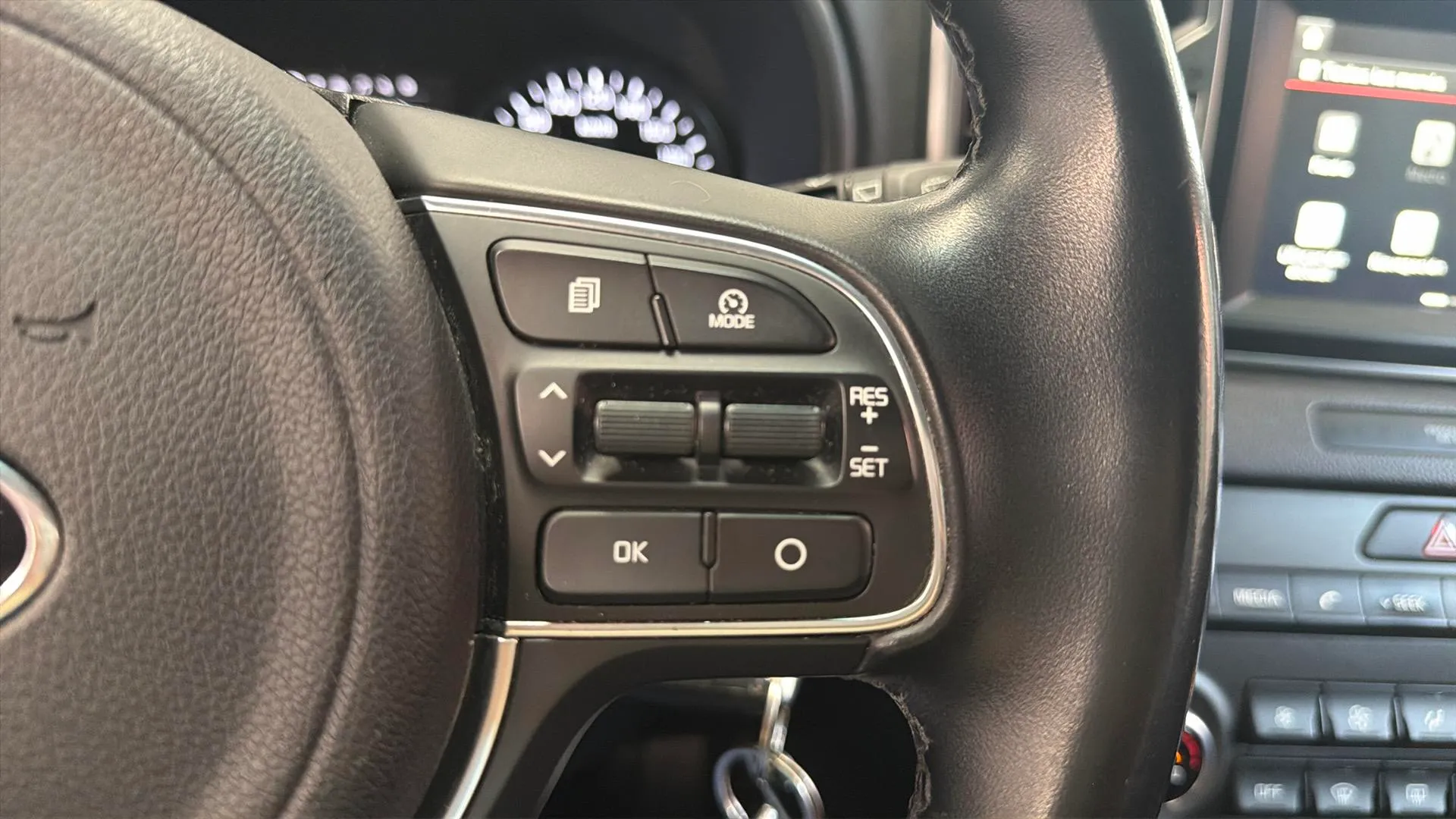 Kia Sportage 1.6 GDi Business 4x2 - foto 18