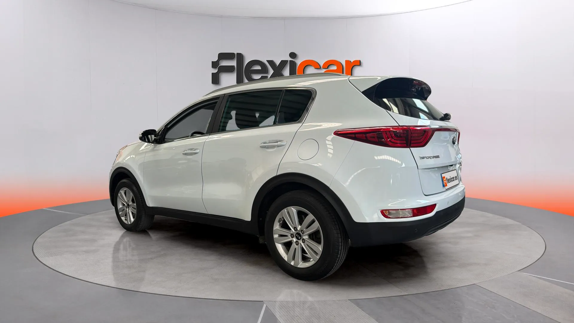 Kia Sportage 1.6 GDi Business 4x2 - foto 4