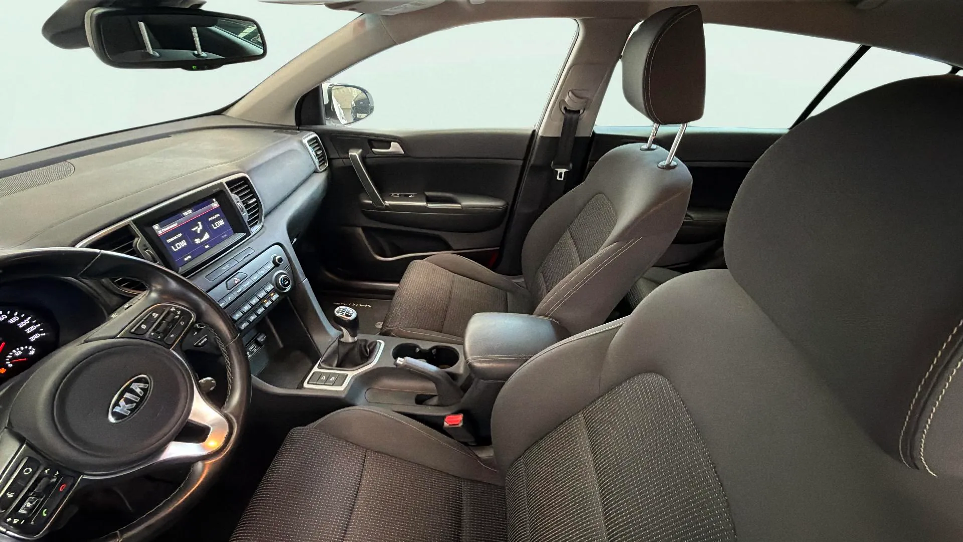 Kia Sportage 1.6 GDi Business 4x2 - foto 9