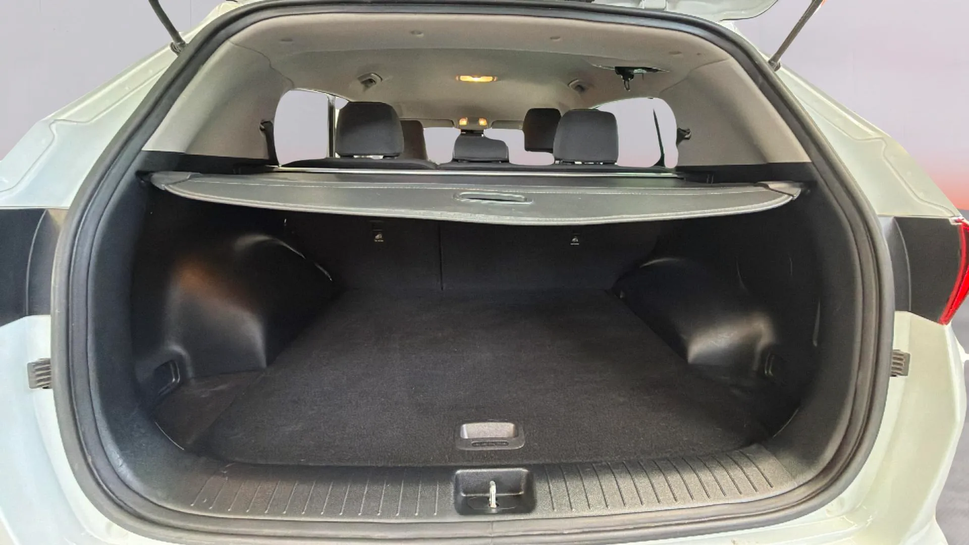 Kia Sportage 1.6 GDi Business 4x2 - foto 22