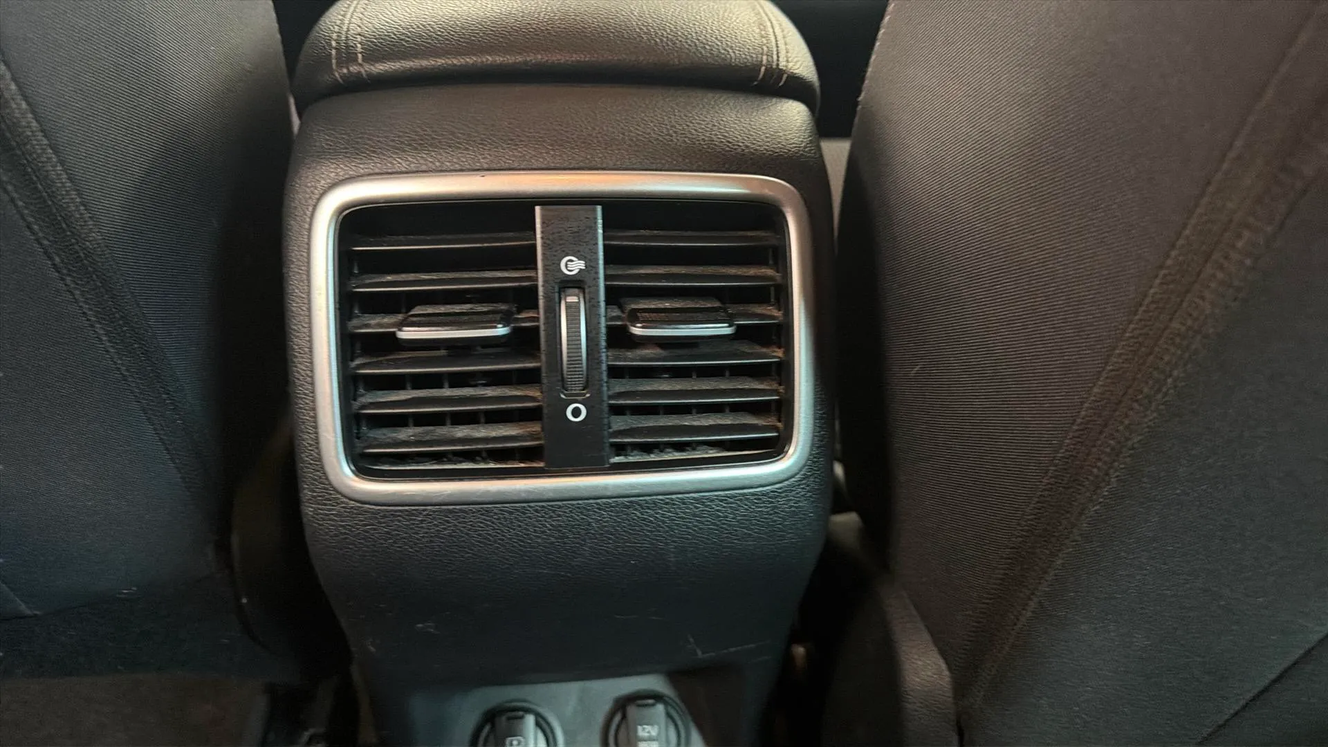 Kia Sportage 1.6 GDi Business 4x2 - foto 19