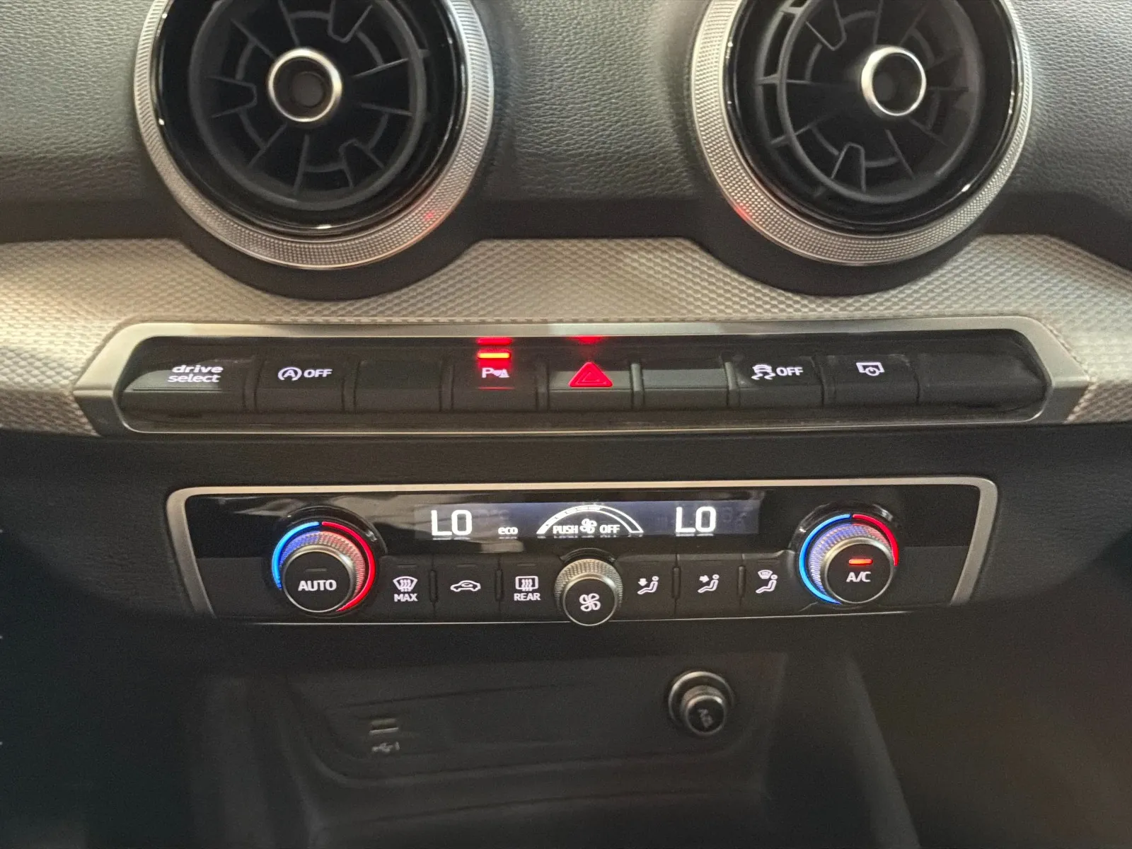 Audi Q2 35 TDI S tronic - foto 10