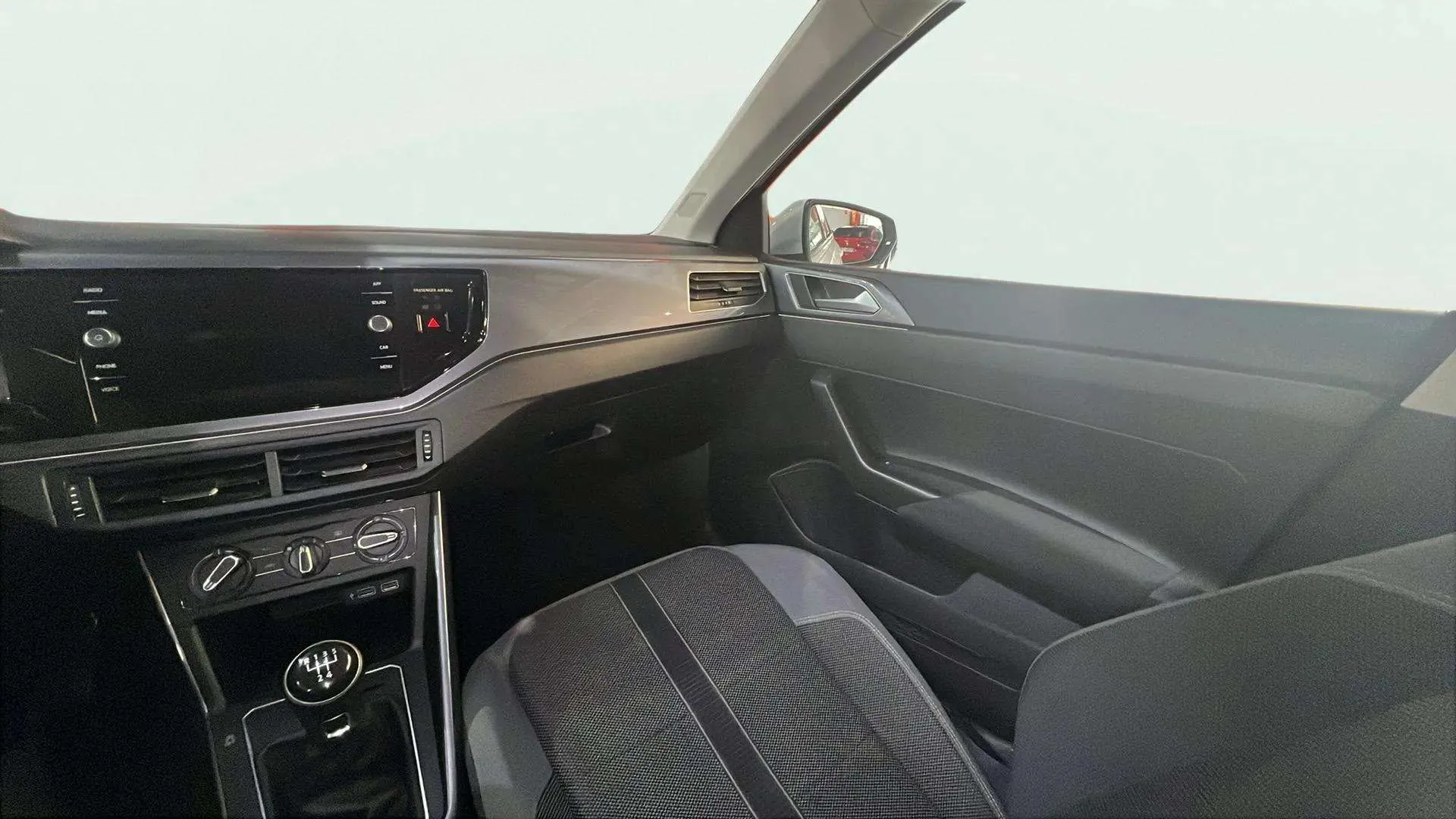 Volkswagen Polo Advance 1.0 TSI - foto 19
