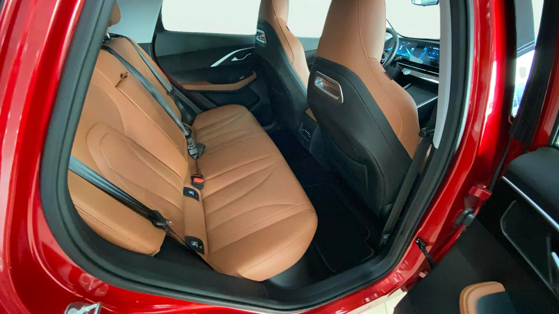Omoda 5 1.6 T-GDi DCT Comfort - foto 10