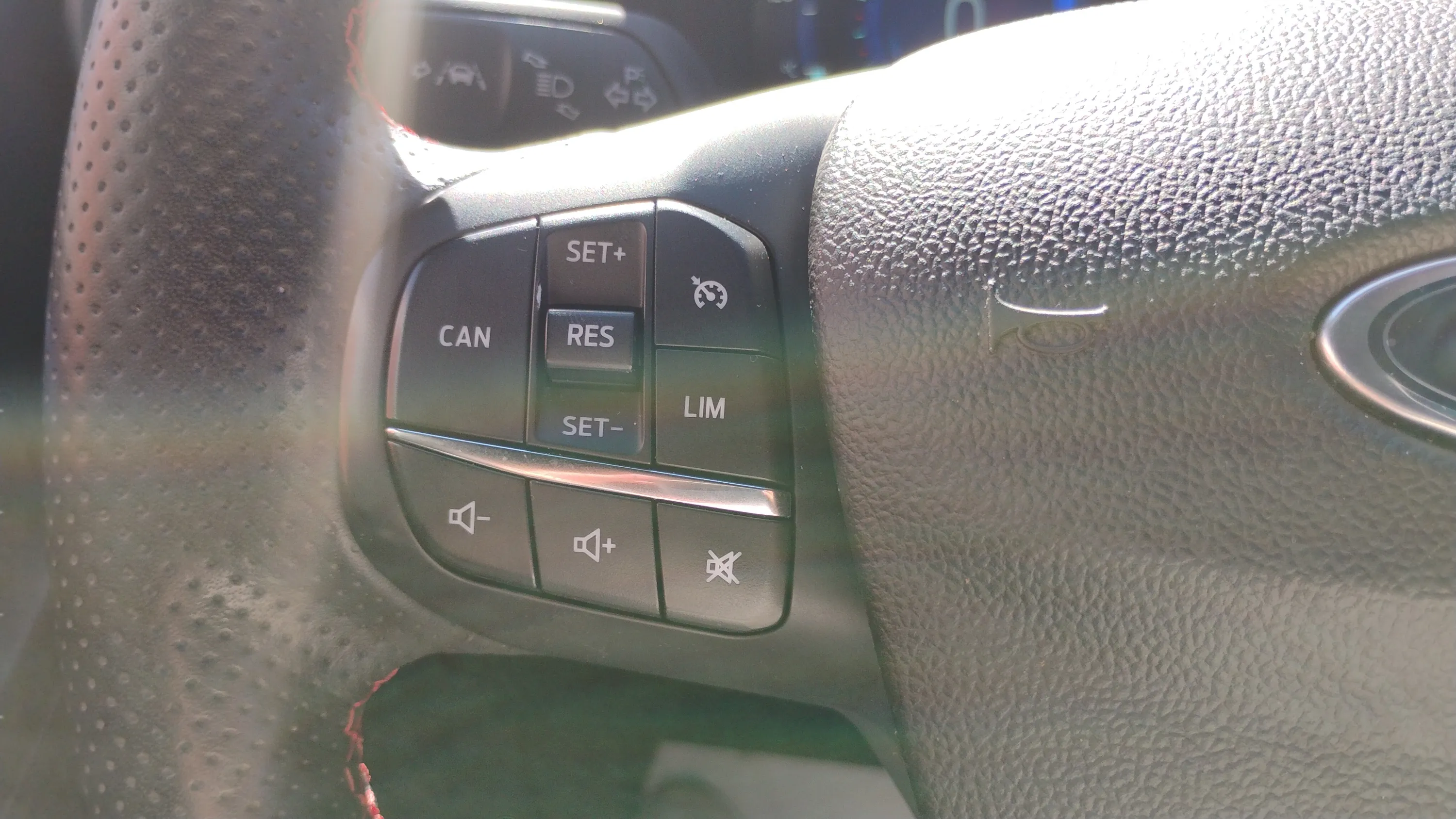 Ford Focus 2.3 EcoBoost ST - foto 15