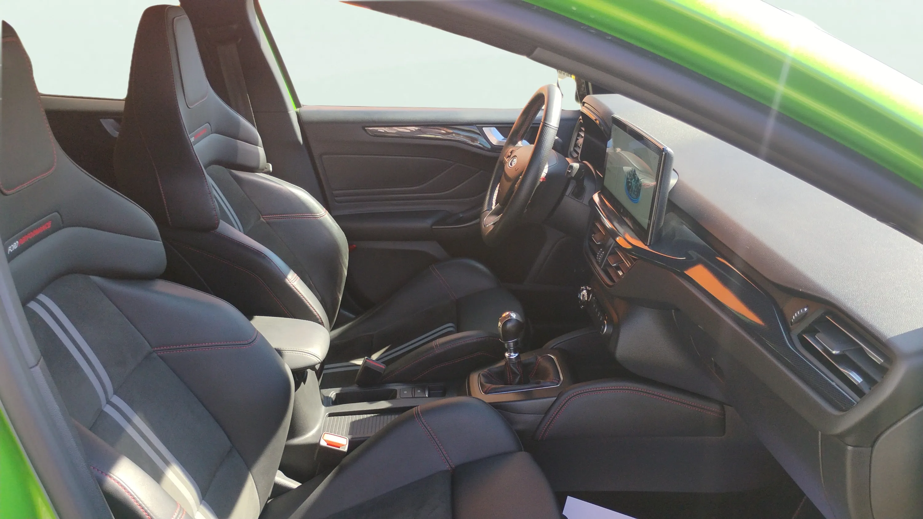 Ford Focus 2.3 EcoBoost ST - foto 10