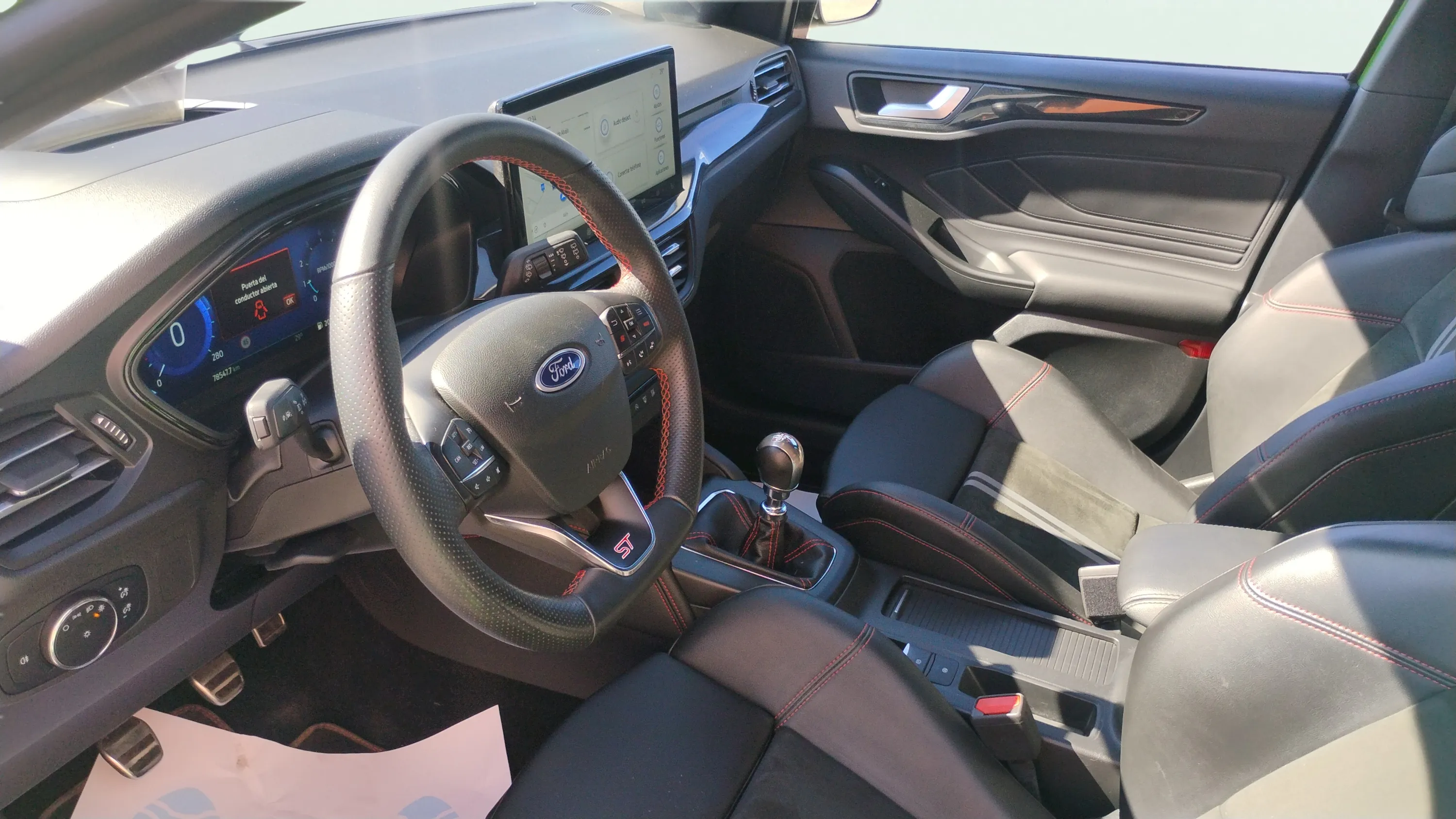 Ford Focus 2.3 EcoBoost ST - foto 6