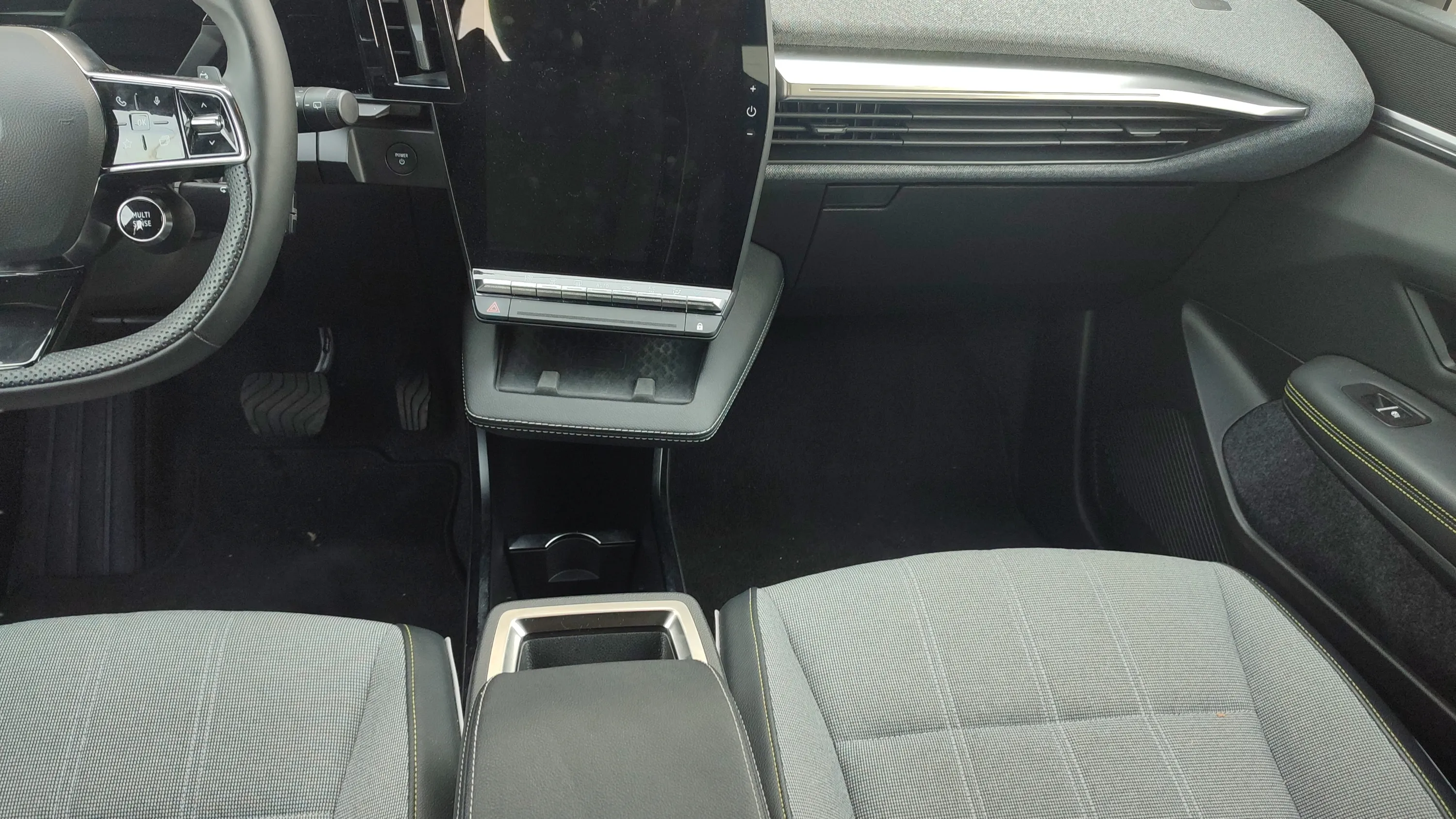 Renault Scénic Techno gran autonomía - foto 7