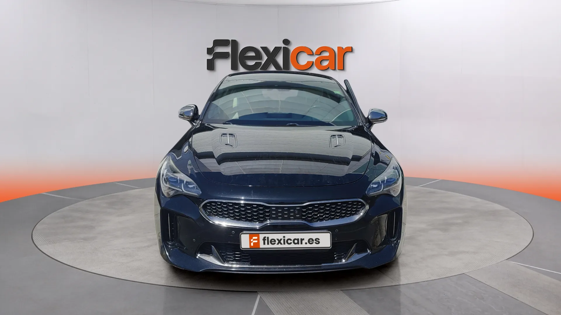 Kia Stinger 3.3 T-GDi GT 4x4 - foto 2