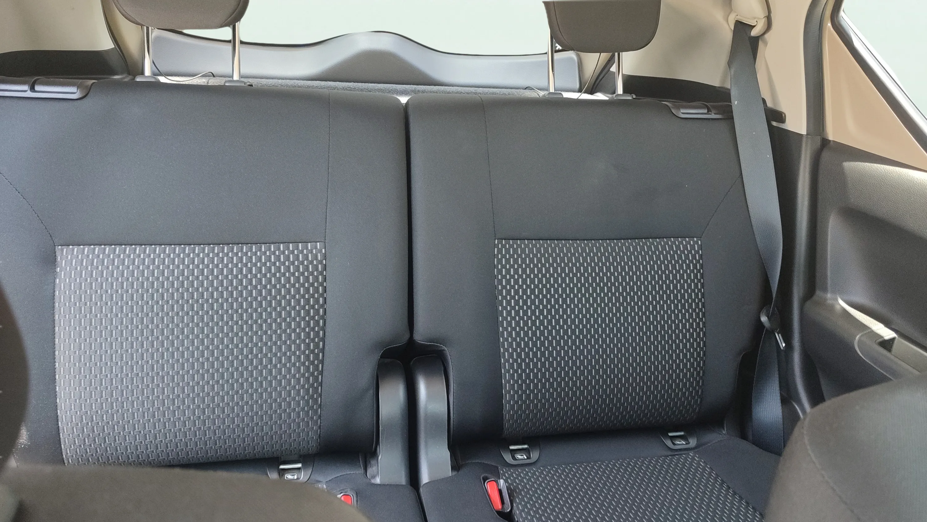 Suzuki Ignis 1.2 GLX Mild Hybrid - foto 12