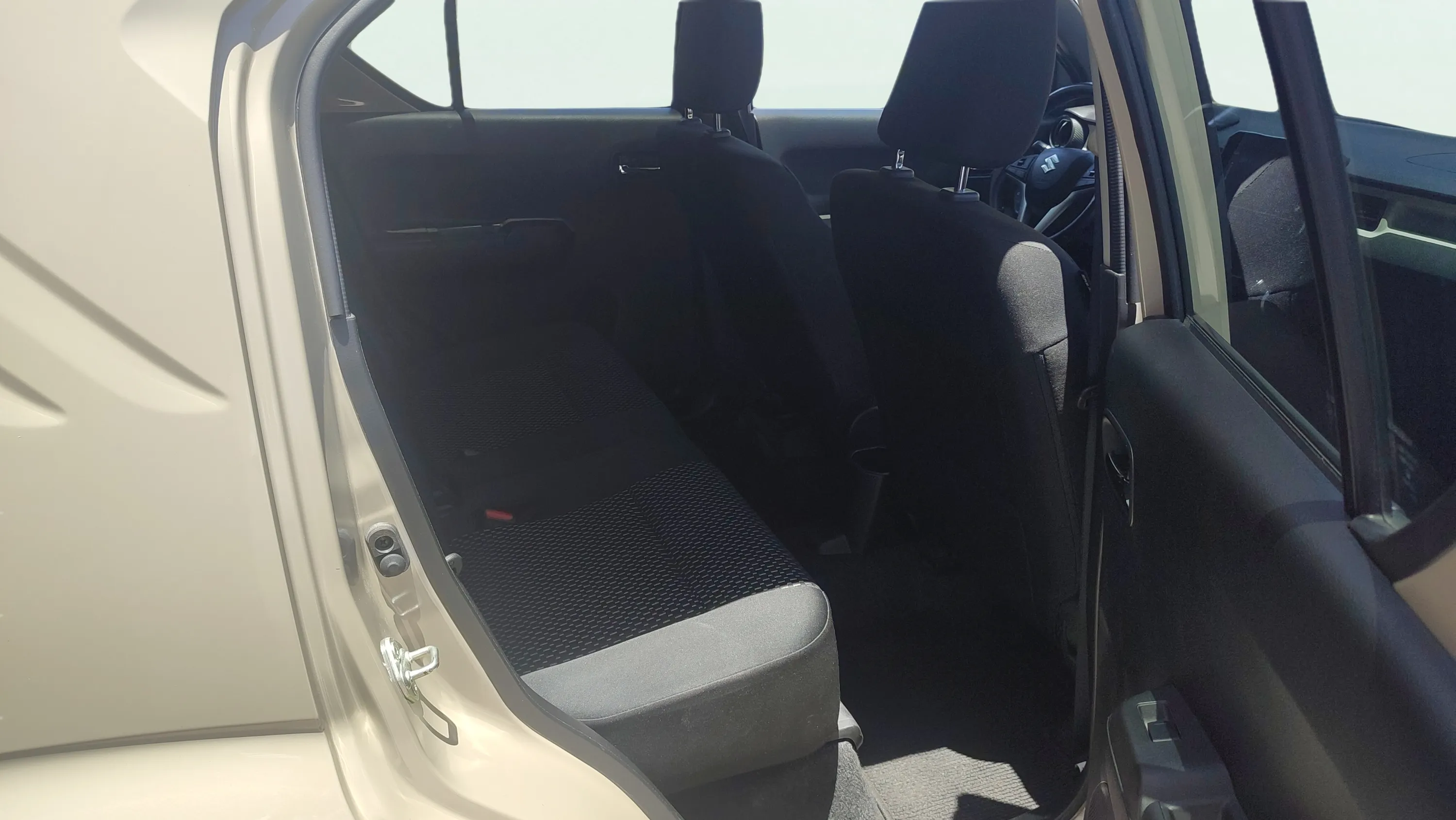 Suzuki Ignis 1.2 GLX Mild Hybrid - foto 11