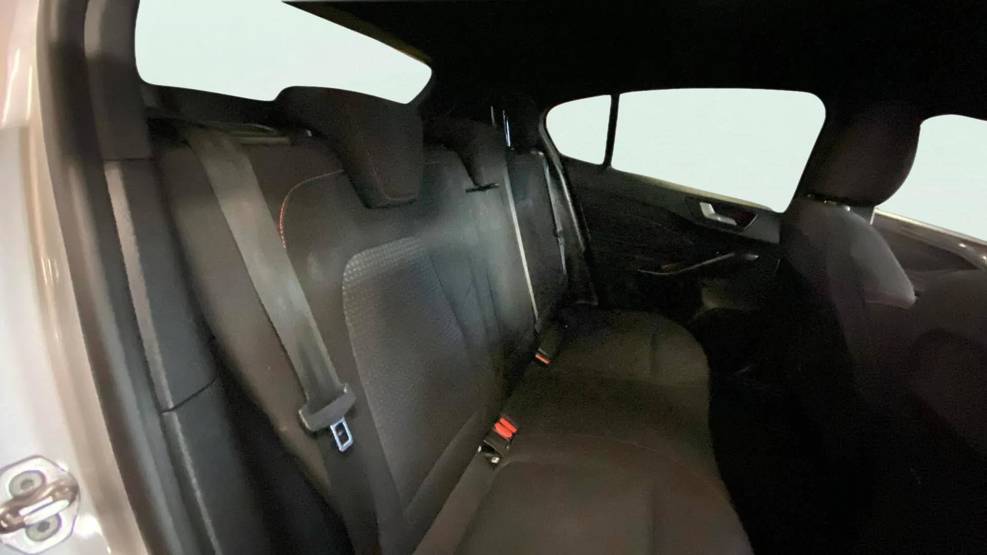 Ford Focus 1.0 EcoBoost MHEV ST-Line X - foto 12