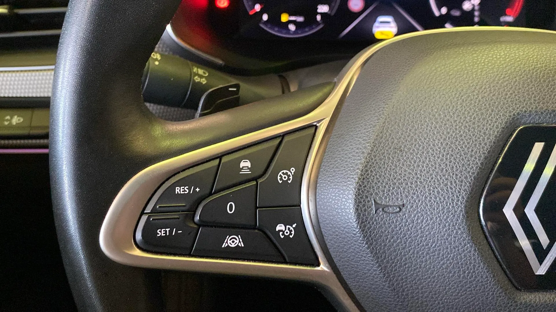 Renault Arkana Techno TCe EDC mild hybrid - foto 19