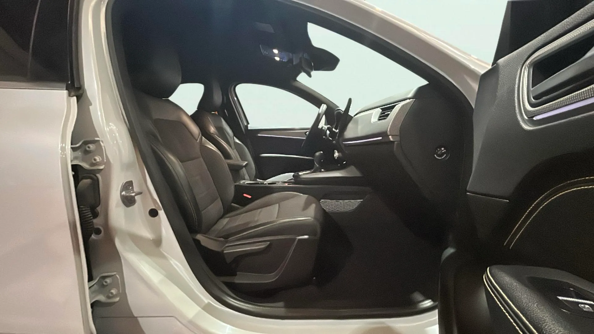 Renault Arkana Techno TCe EDC mild hybrid - foto 15