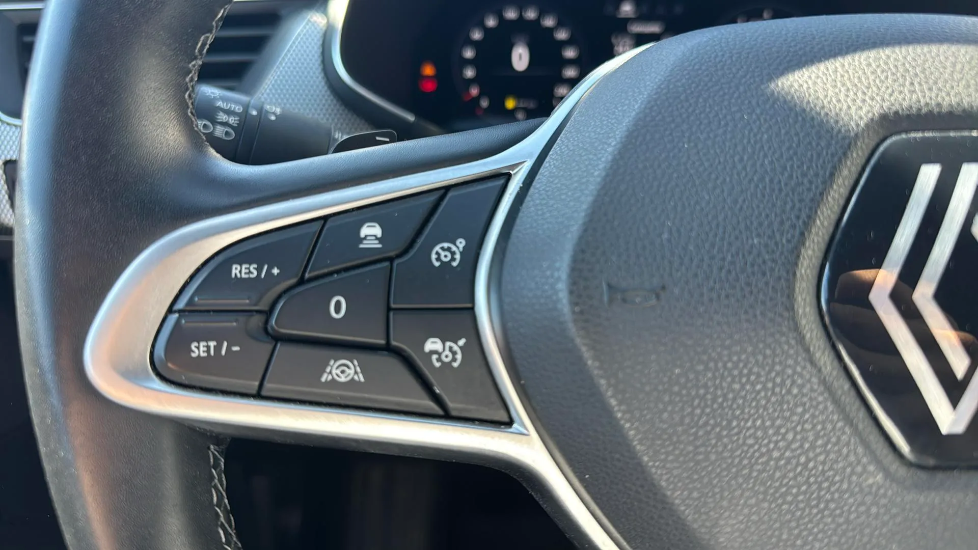 Renault Arkana Techno TCe EDC mild hybrid - foto 18