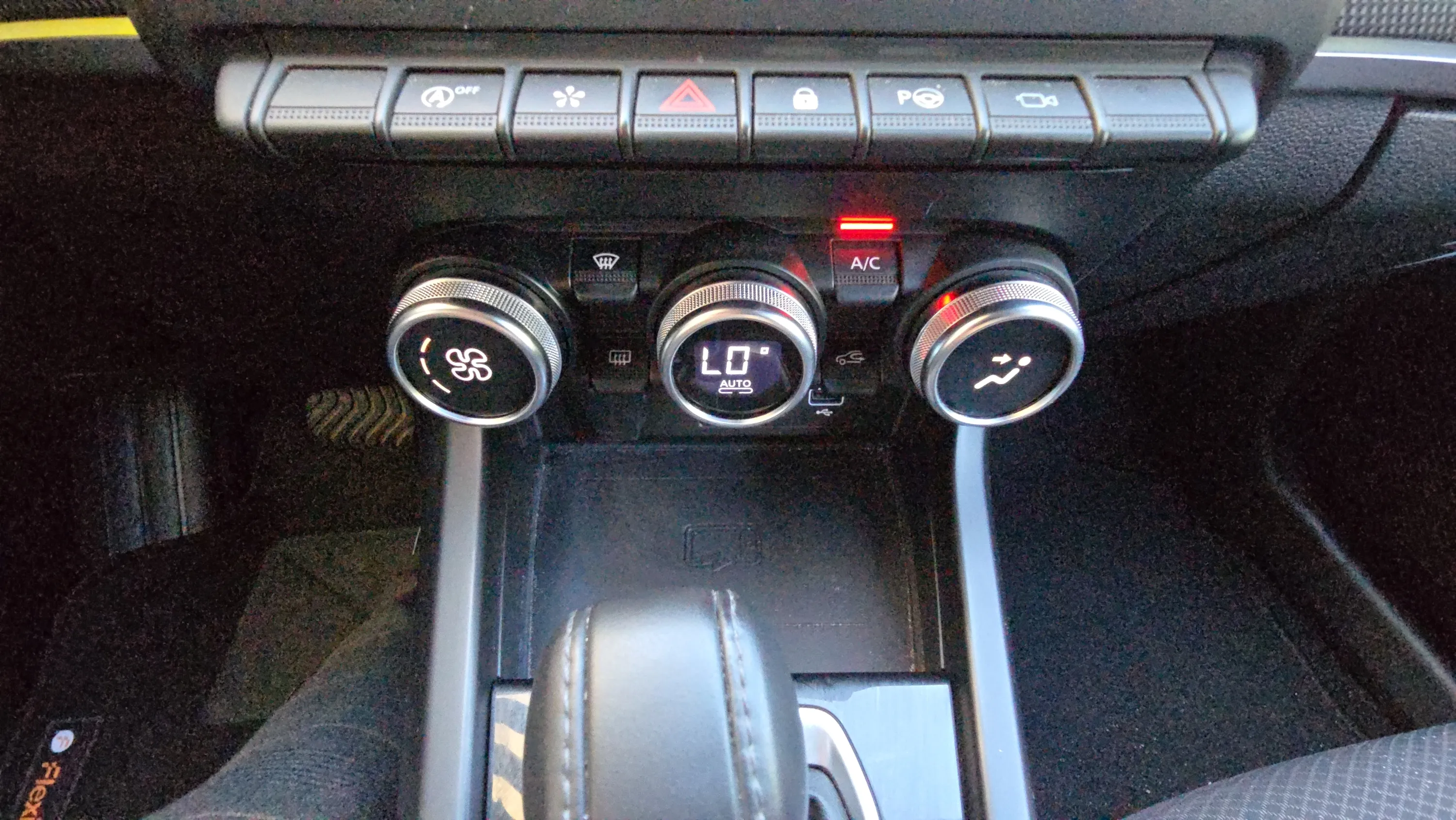 Renault Arkana Techno TCe EDC mild hybrid - foto 21