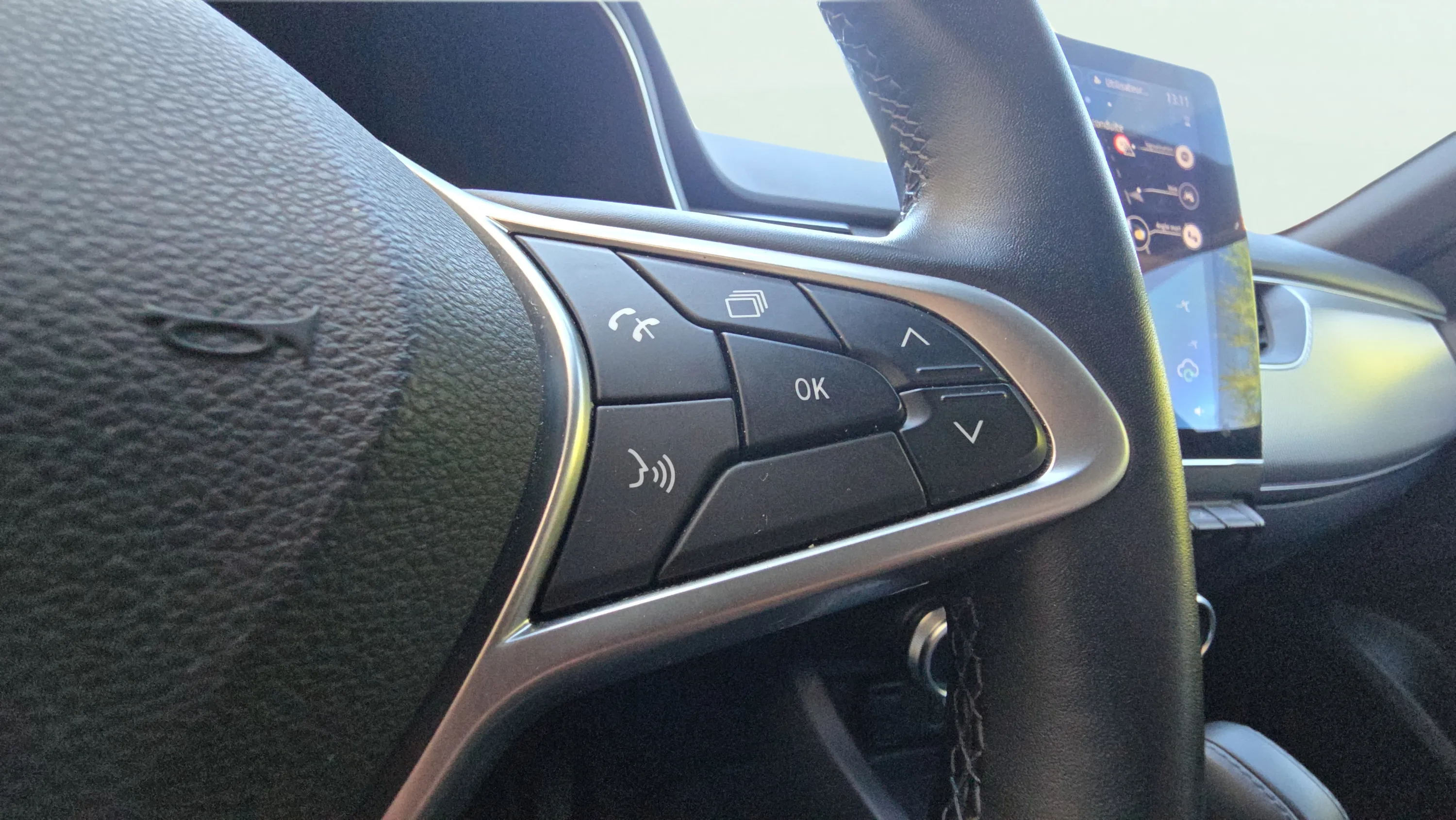Renault Arkana Techno TCe EDC mild hybrid - foto 19