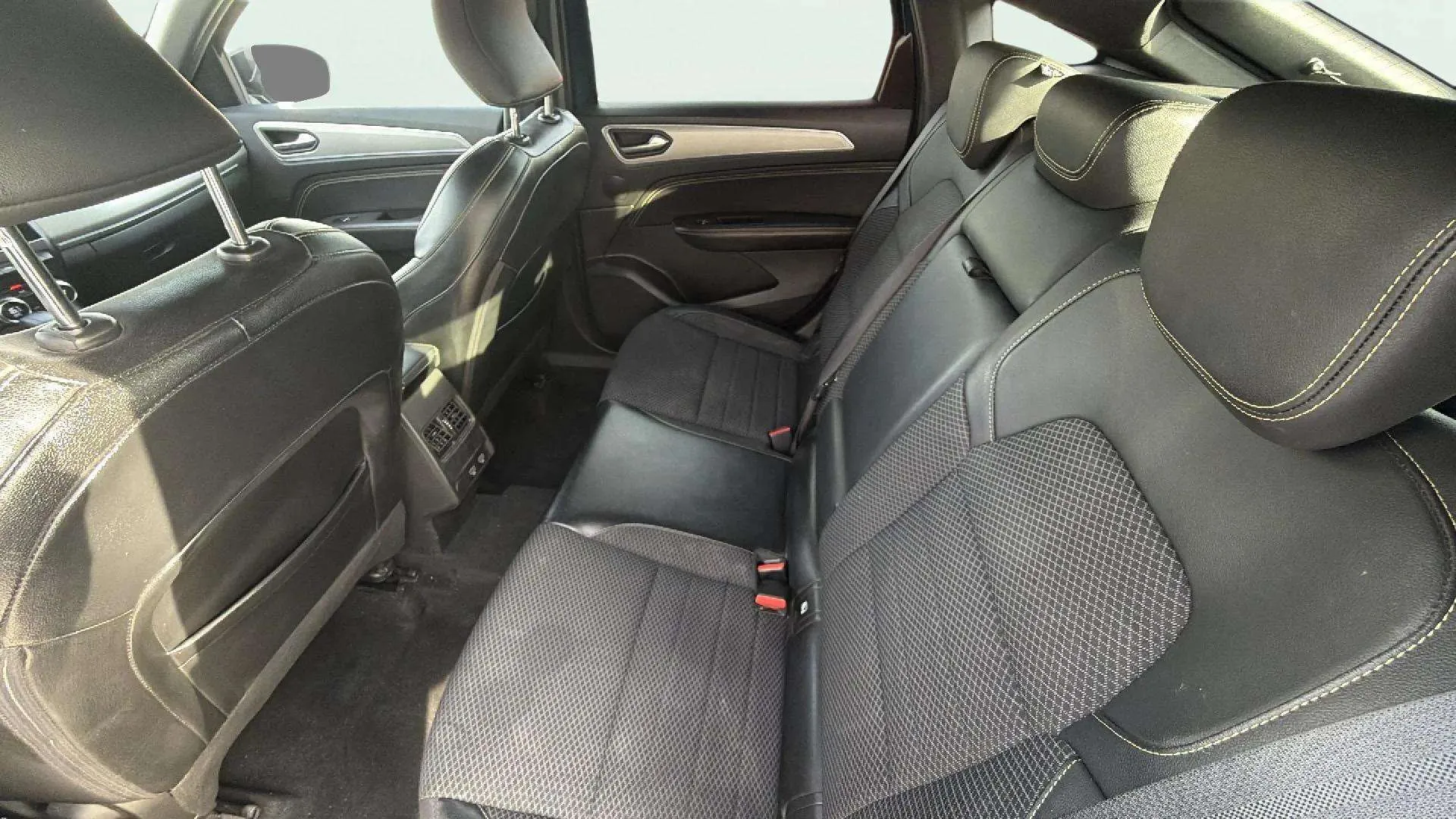 Renault Arkana Techno TCe EDC mild hybrid - foto 17