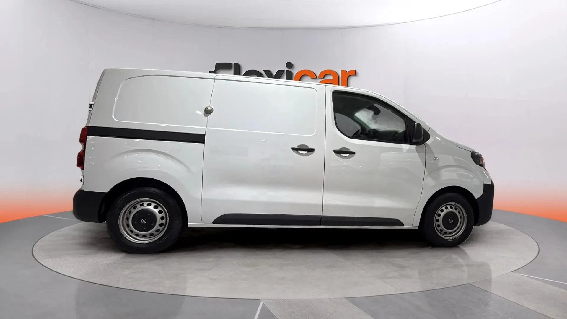 Opel Vivaro 1.5 BlueHDi - foto 6
