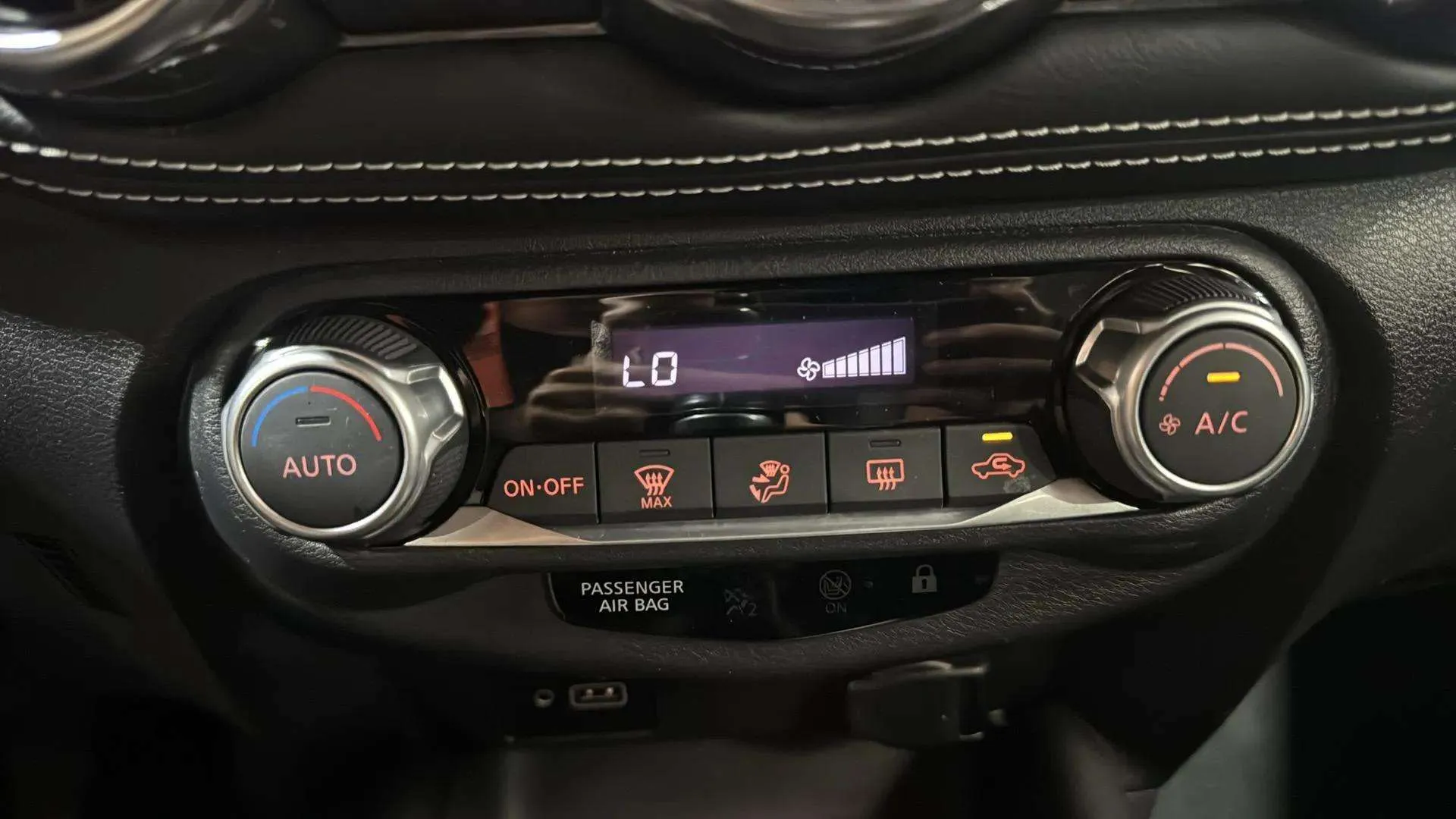 Nissan Juke DIG-T Acenta - foto 16