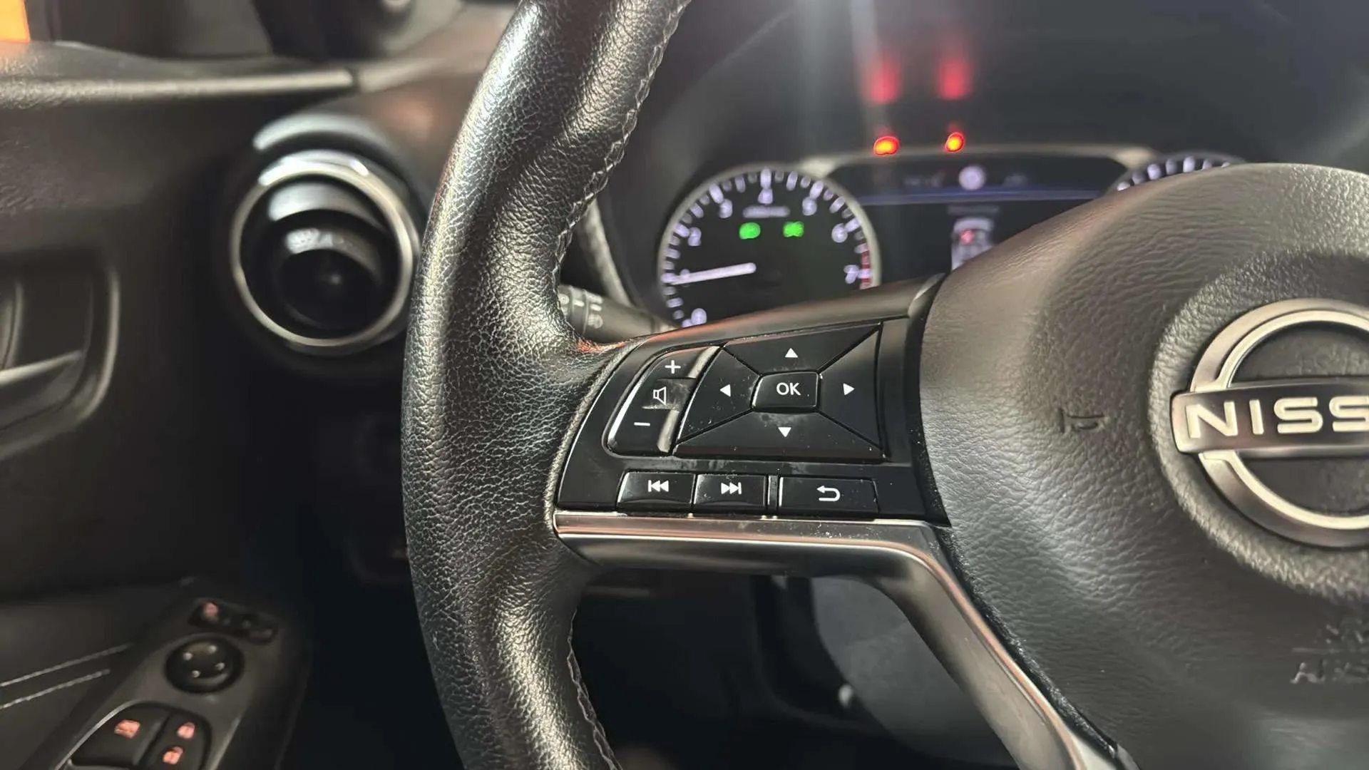 Nissan Juke DIG-T Acenta - foto 17