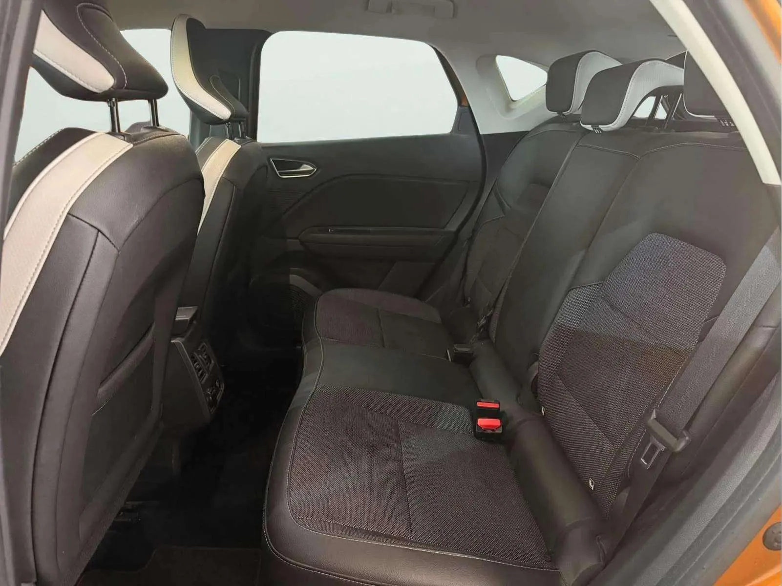 Renault Captur Zen TCe - foto 25