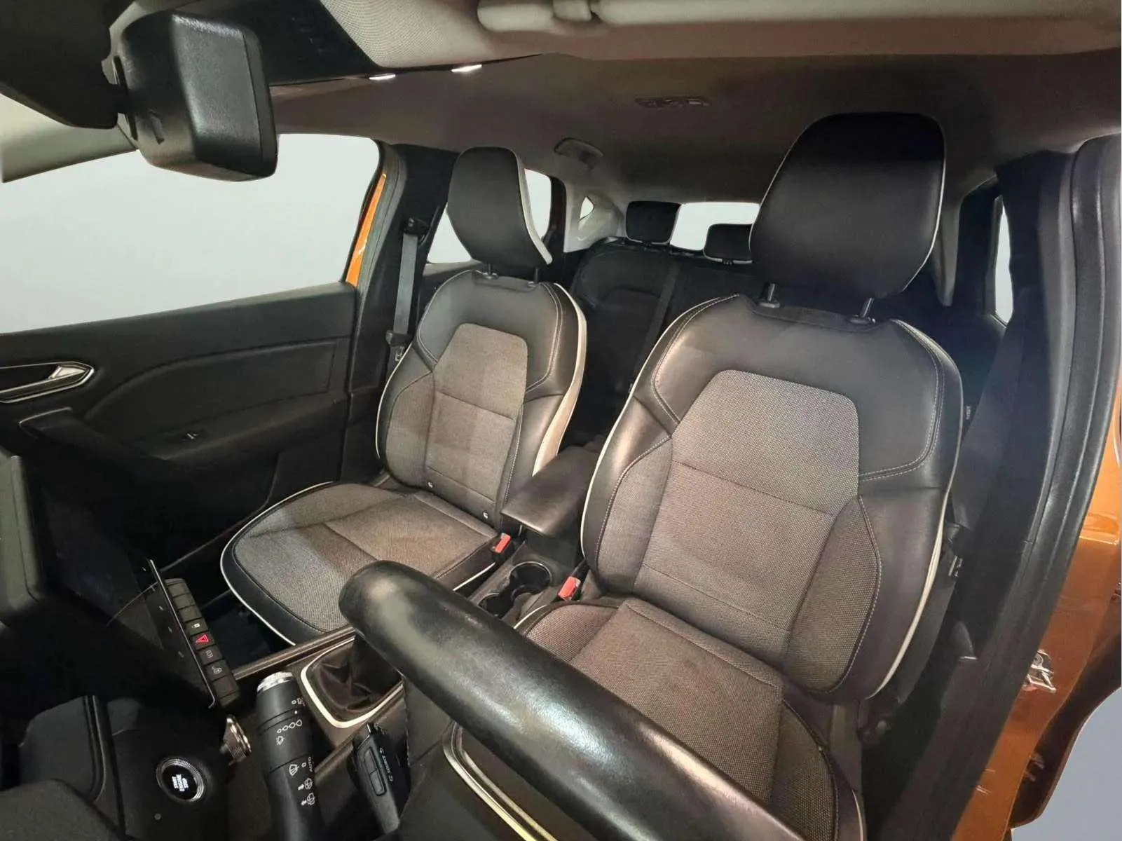 Renault Captur Zen TCe - foto 11