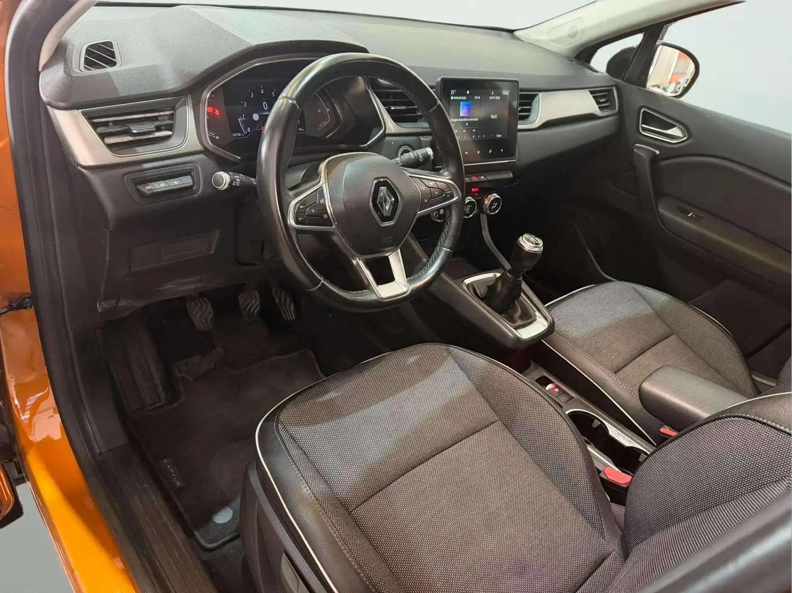 Renault Captur Zen TCe - foto 10