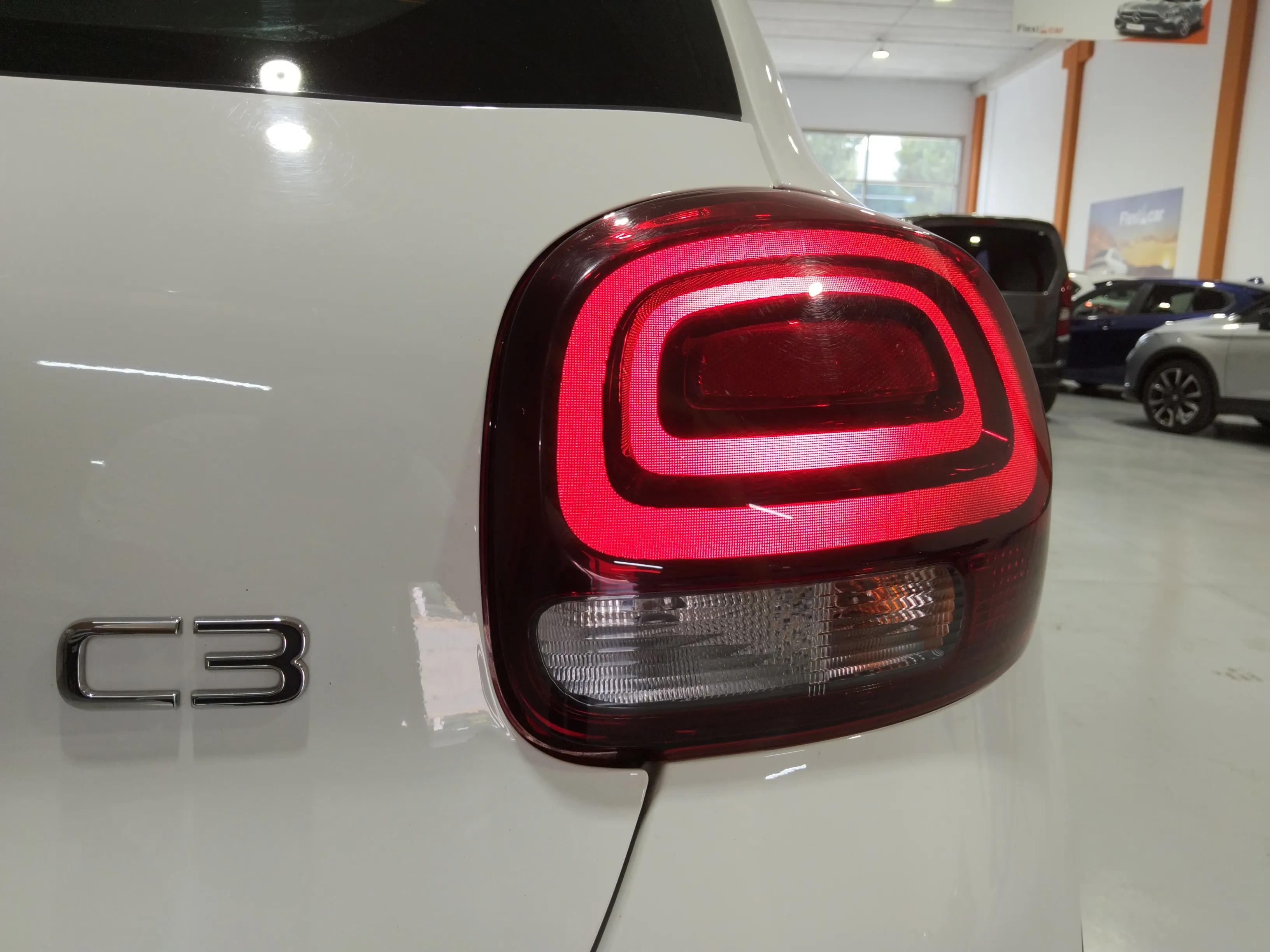 Citroën C3 PureTech Plus - foto 18