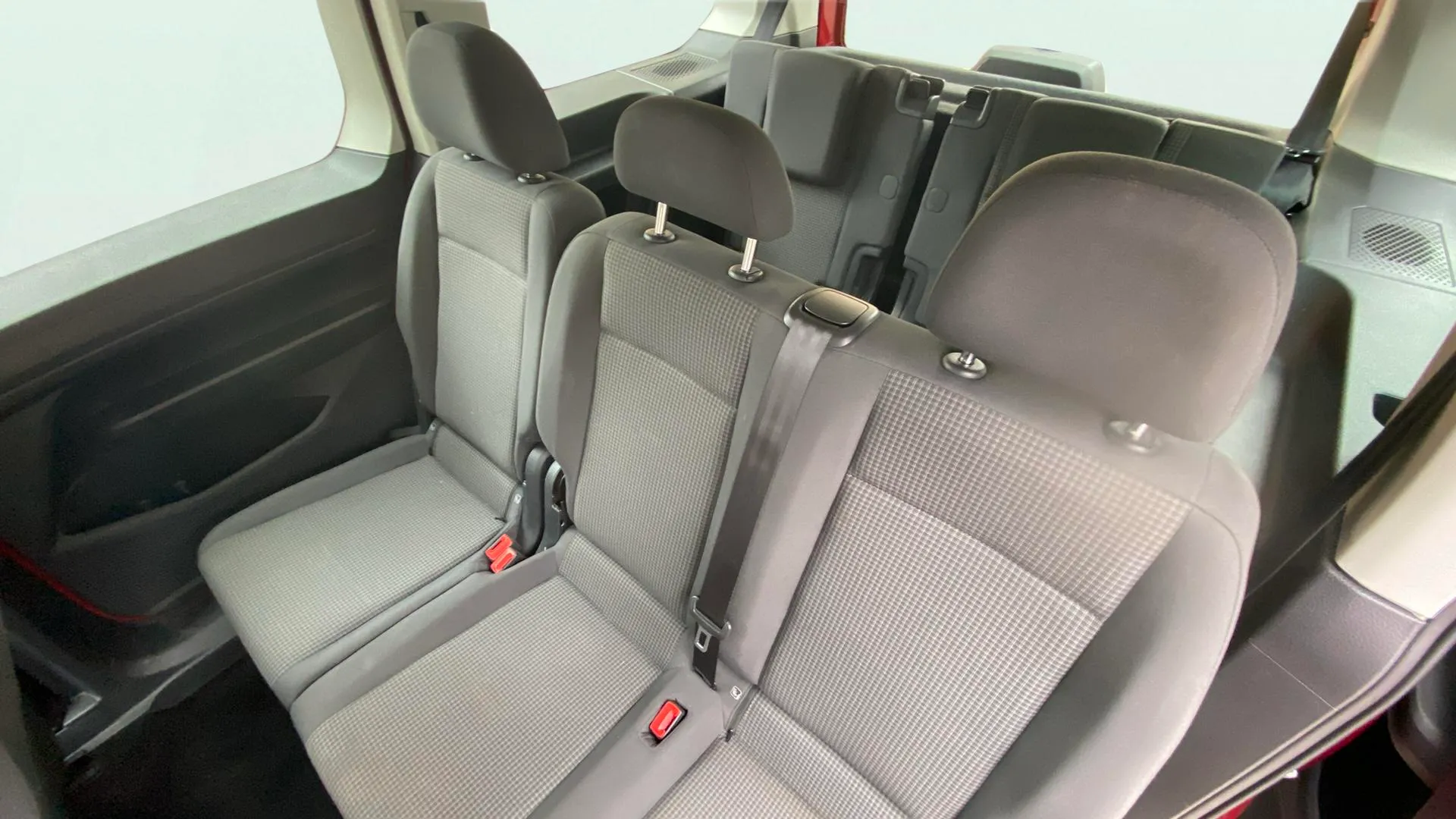 Volkswagen Caddy Maxi Origin 2.0 TDI DSG - foto 16