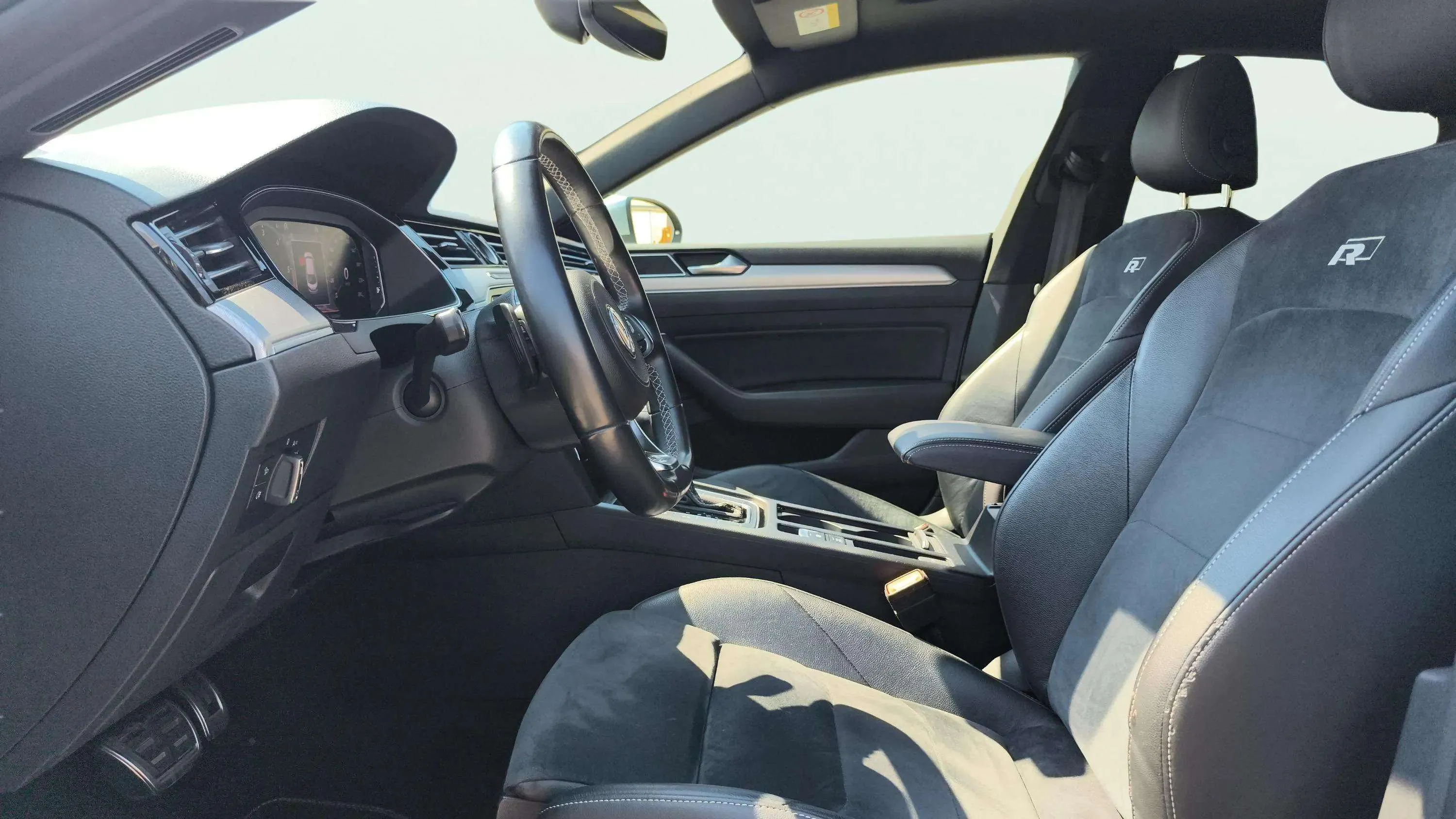 Volkswagen Arteon R-Line 2.0 TDI DSG - foto 16
