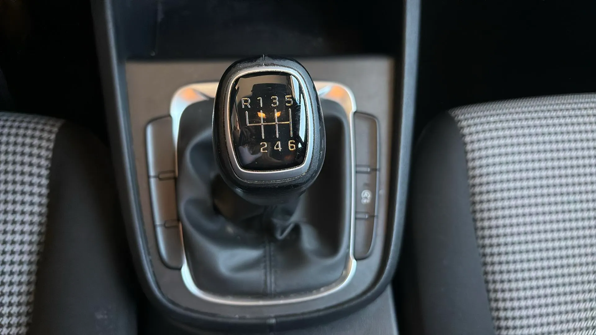 Hyundai Kona 1.0 T-GDi Essence 4x2 - foto 29