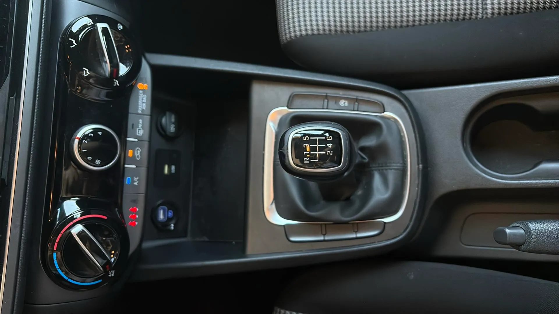 Hyundai Kona 1.0 T-GDi Essence 4x2 - foto 22