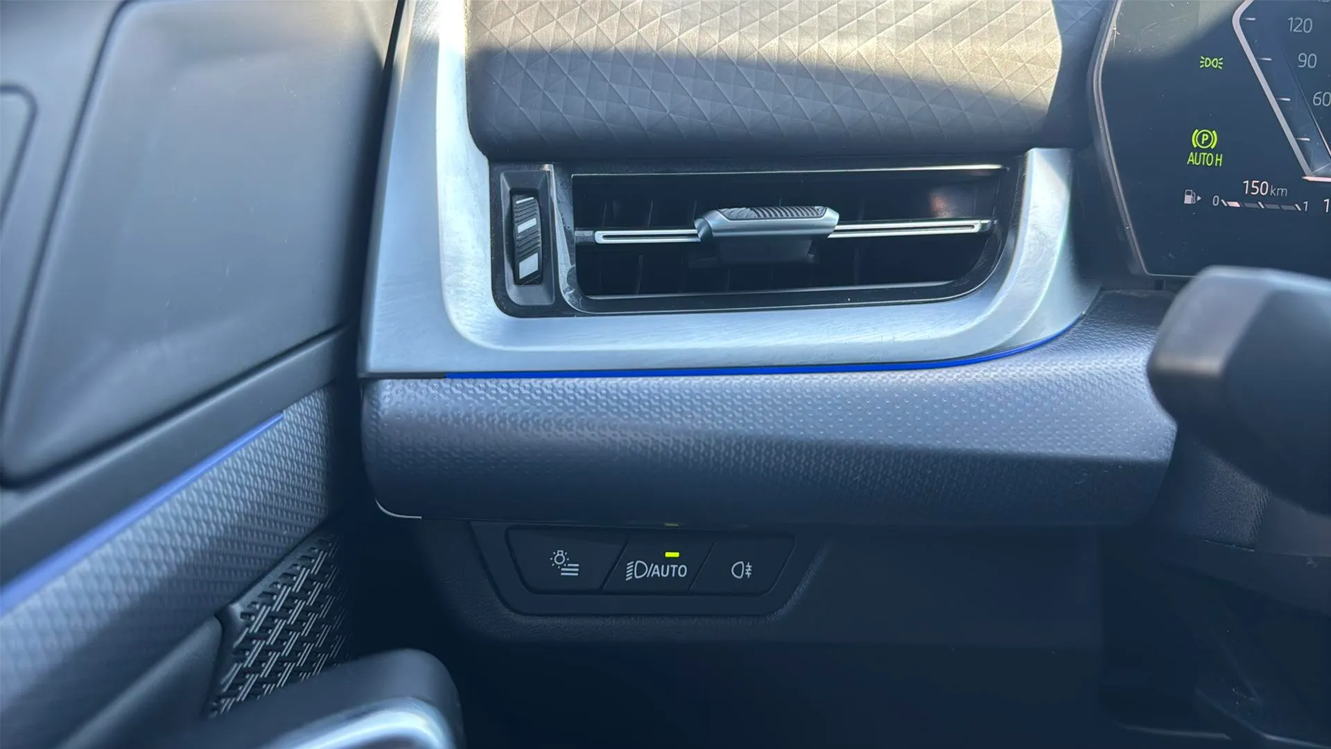 BMW X2 sDrive18d - foto 23
