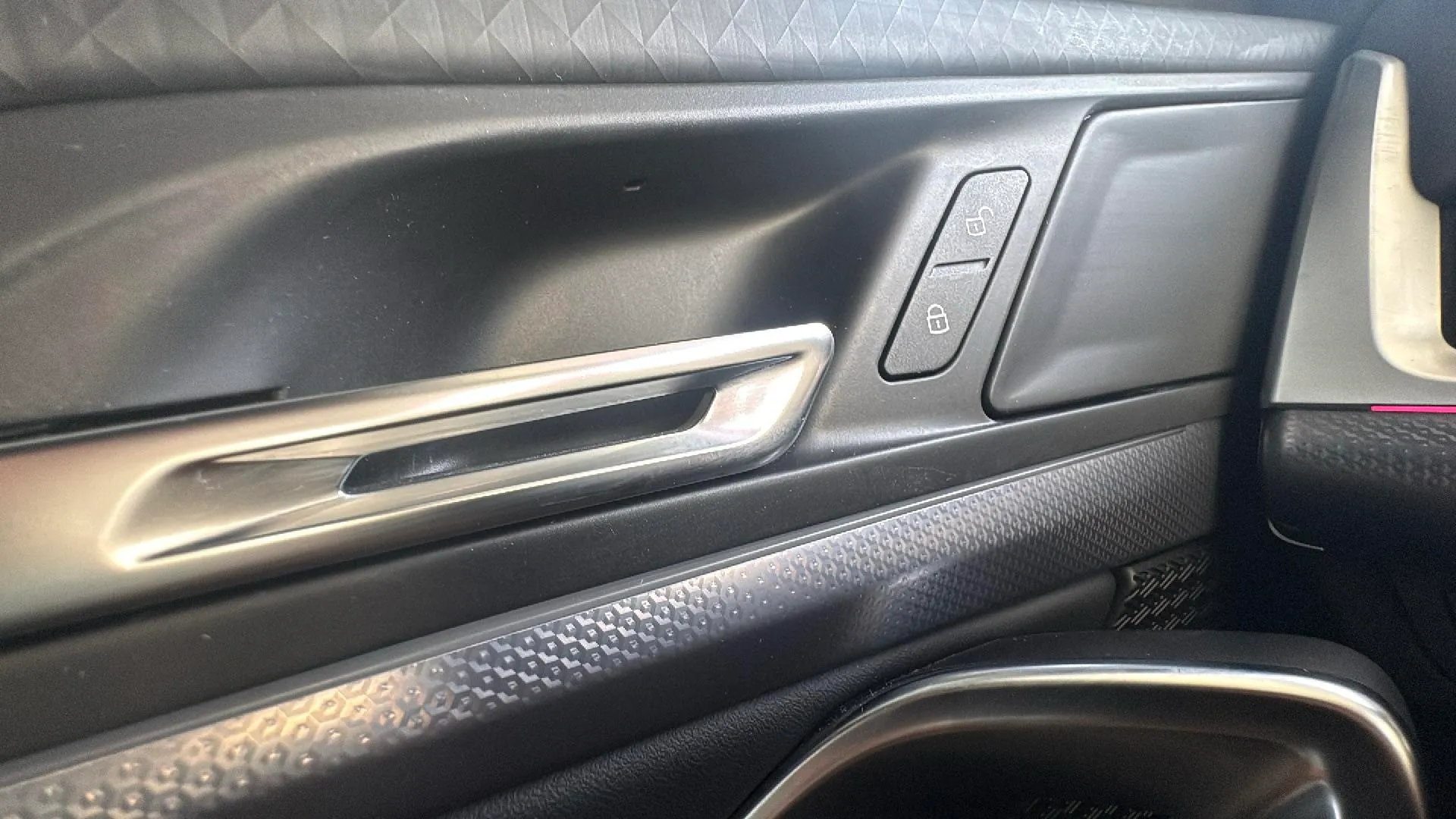 BMW X2 sDrive18d - foto 18